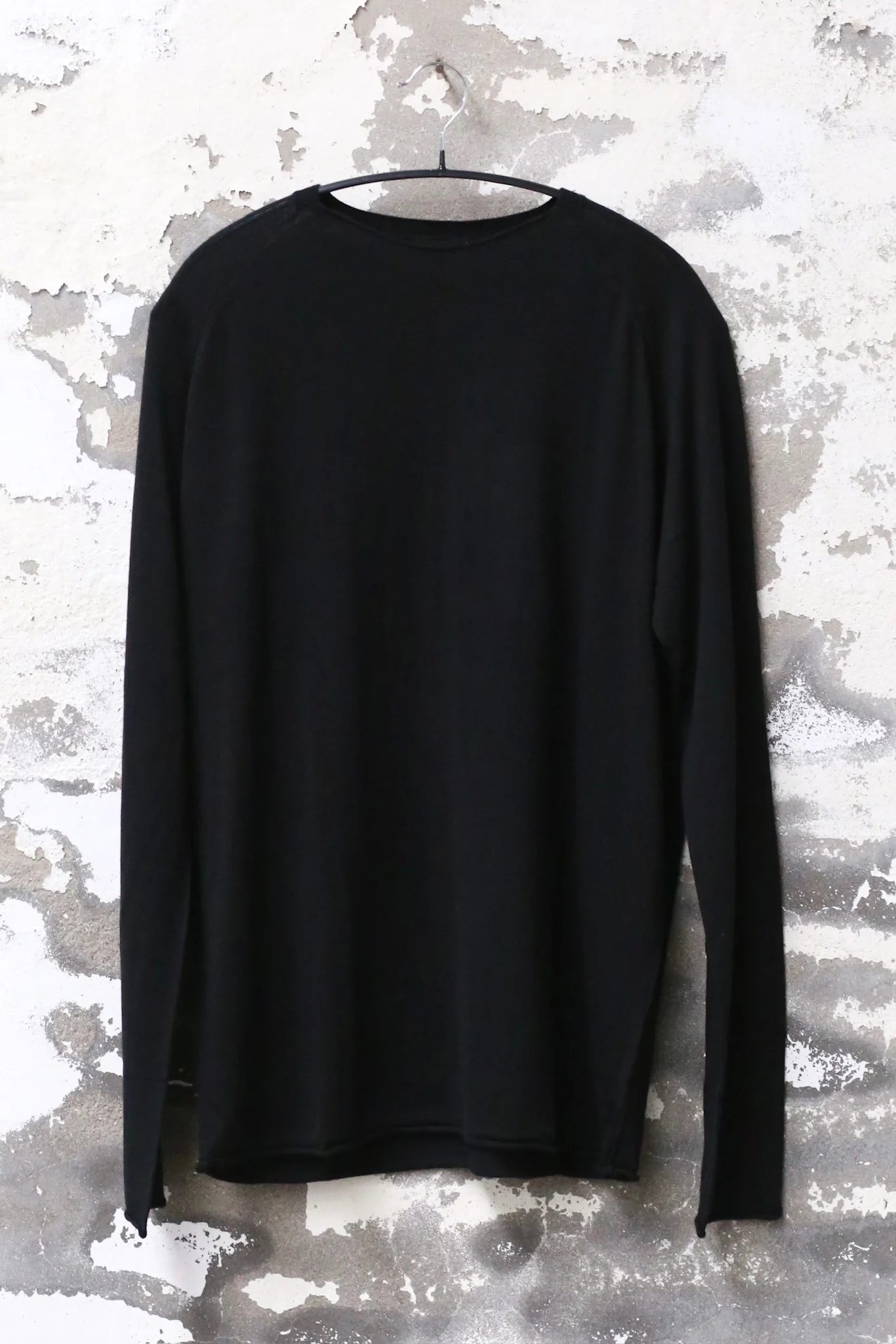 DEVOA 25 Spring/Summer Pullover DVA-SKT-SCRF-BLACK