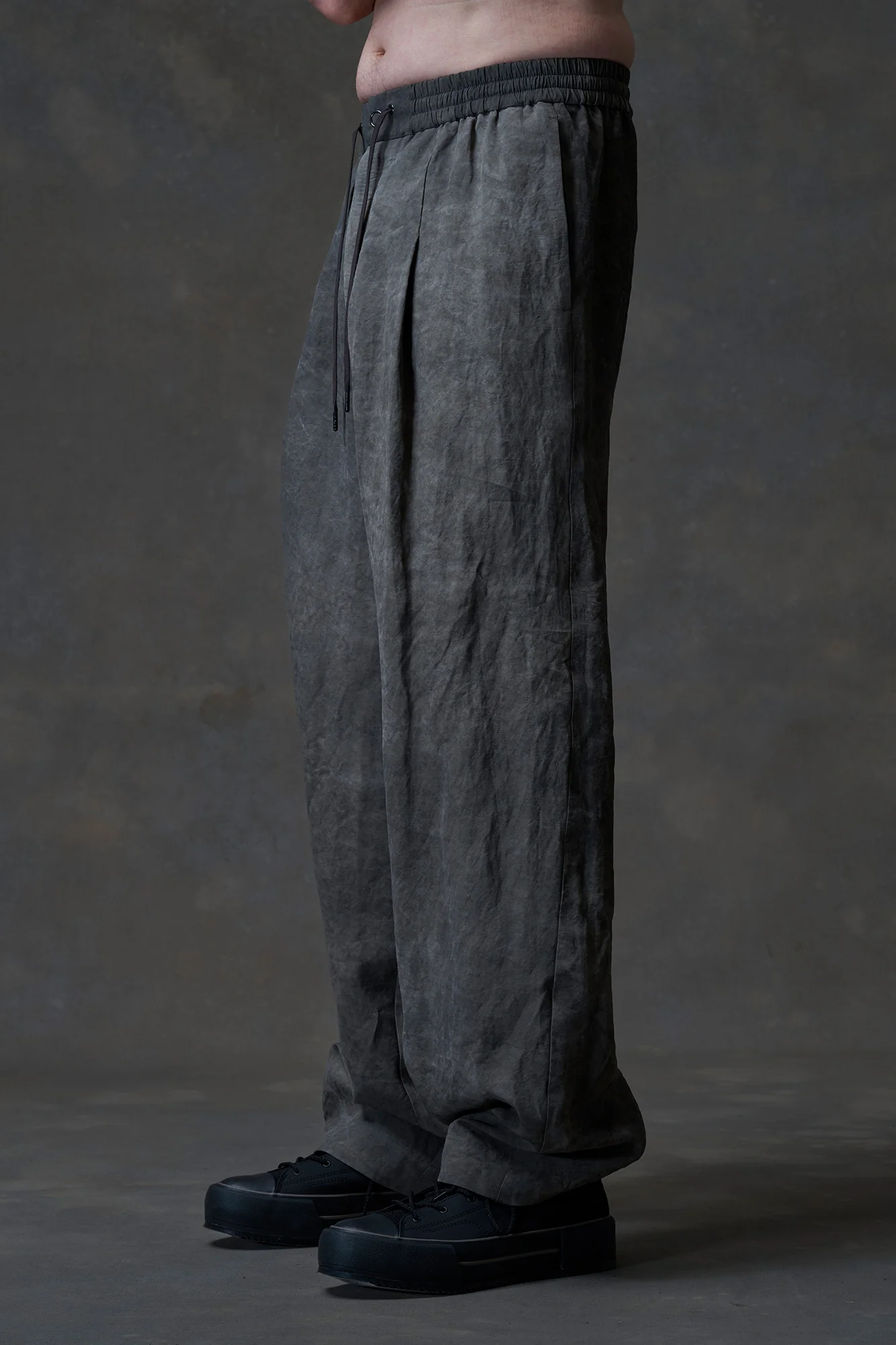 DEVOA 25 Spring/Summer Straight Pants DVA-PTJ-CRSB-CHARCOAL - Image 6