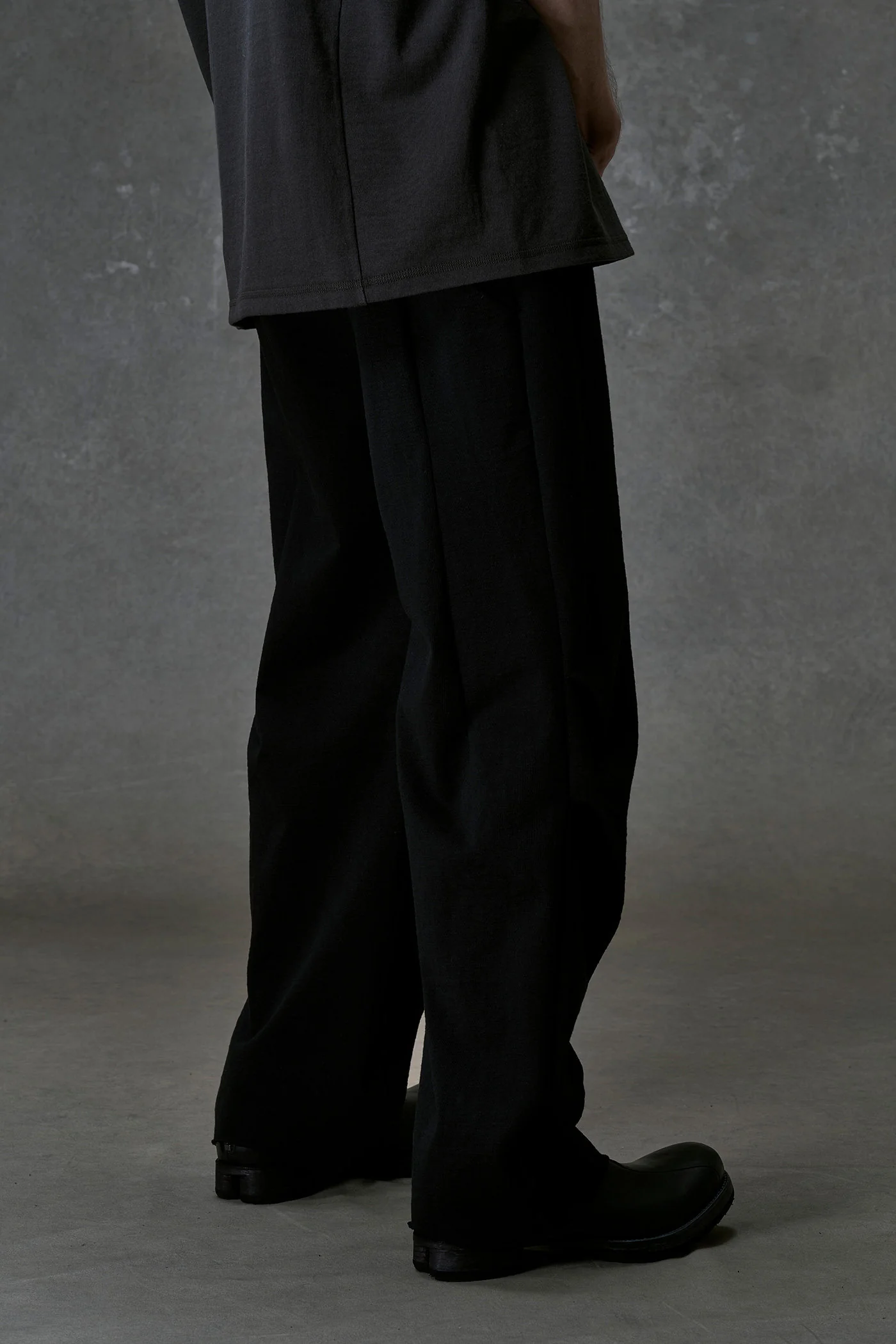 DEVOA 26SS Drawstring Elastic Waist Loose Casual Pants (Japan) DVA-PTJ-WTEK-CHARCOAL - Image 8