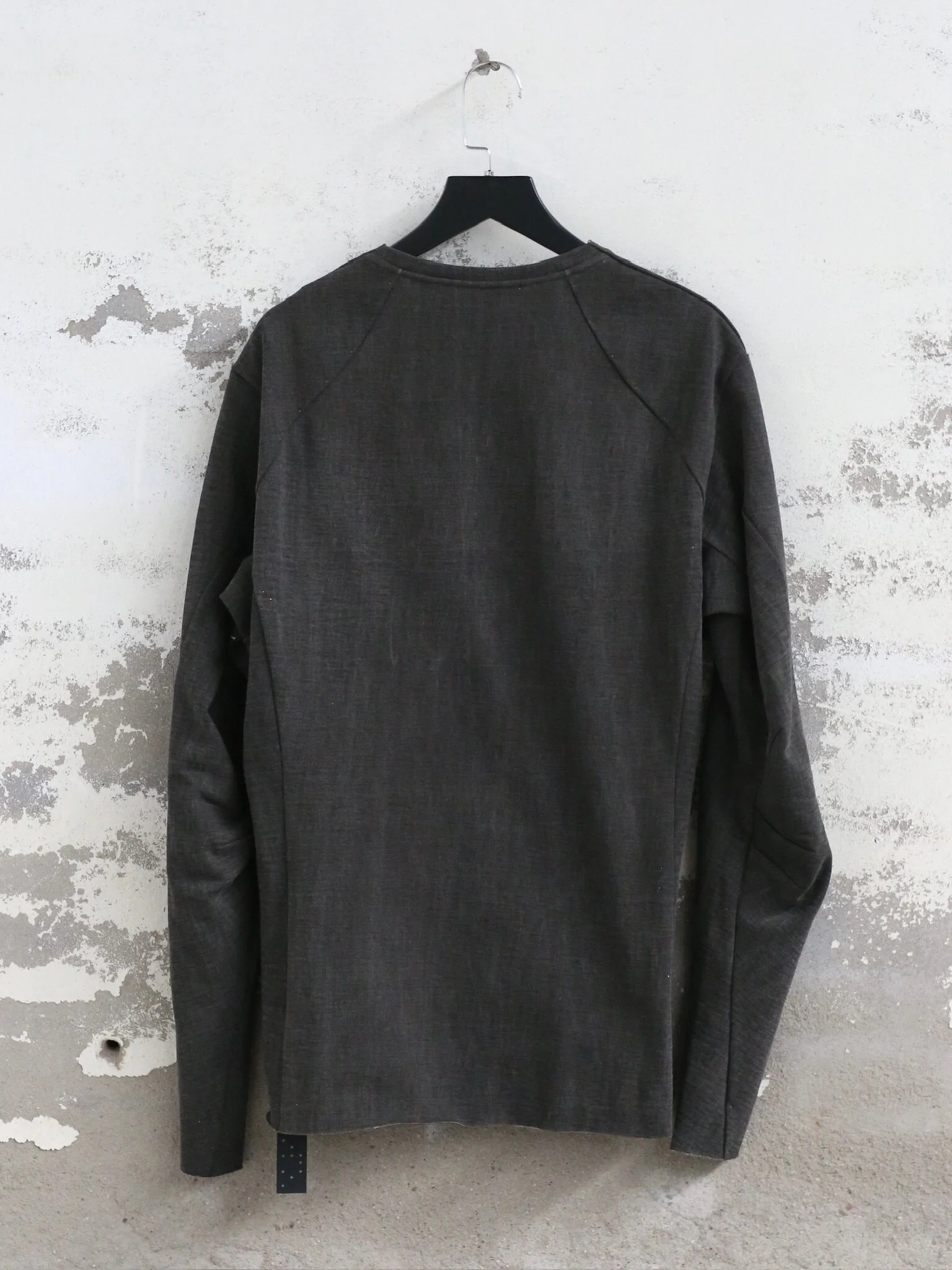 DEVOA 26SS Long Sleeve T-Shirt (Circular Knit) - Stiff and Chic Cut (Japan) DVA-CSC-WTC3-CHARCOAL - Image 4