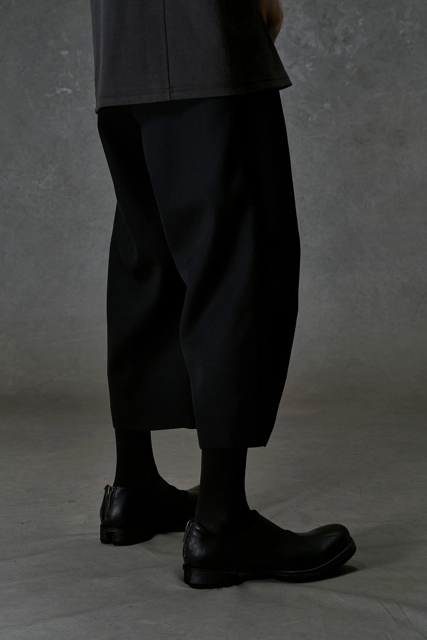 DEVOA 26SS Loose Fit Pants DVA-PTJ-CYBC-BLACK - Image 8