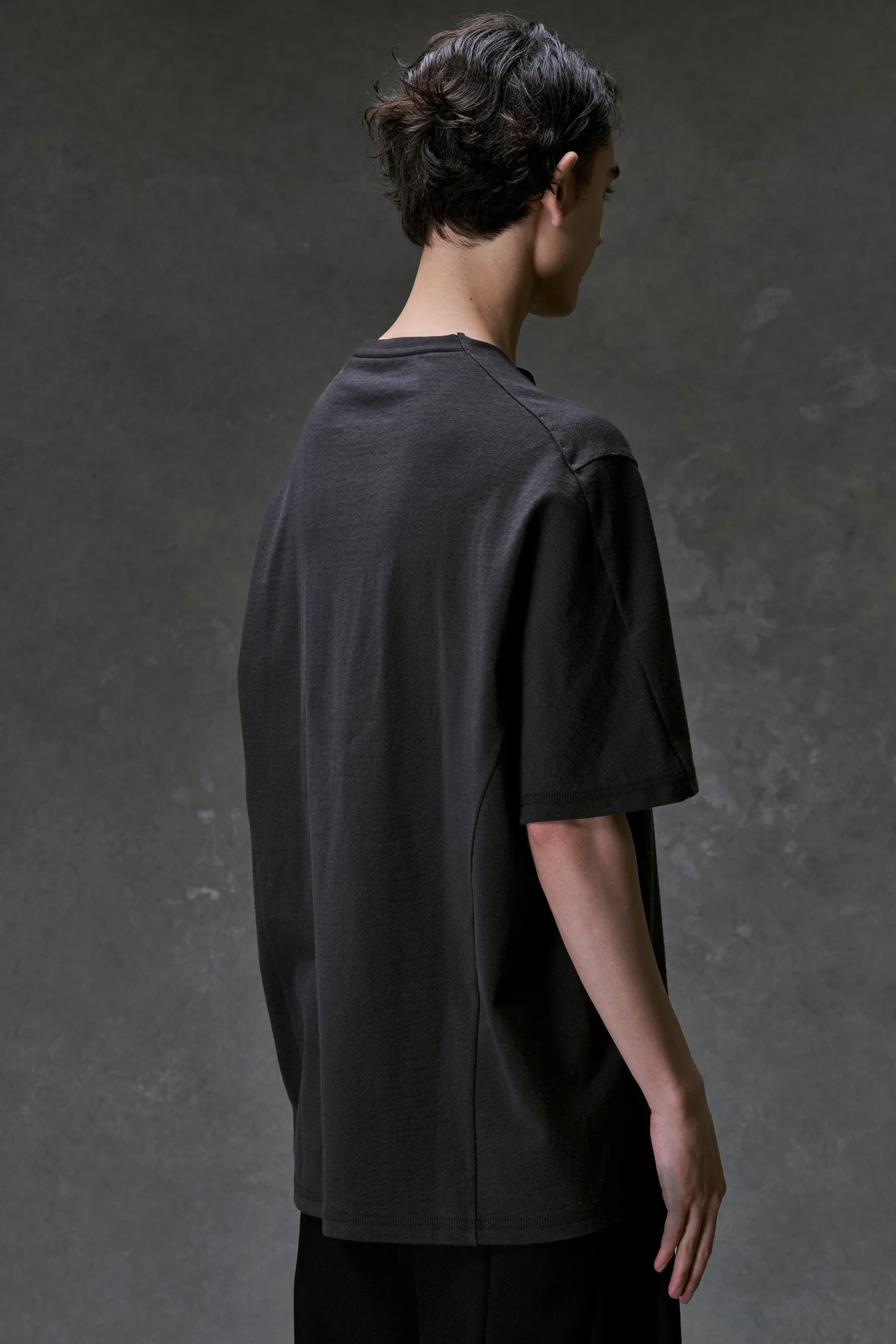 DEVOA 26SS Short-Sleeve Crew Neck T-Shirt DVA-CSC-TST1-SLATE GRAY - Image 3