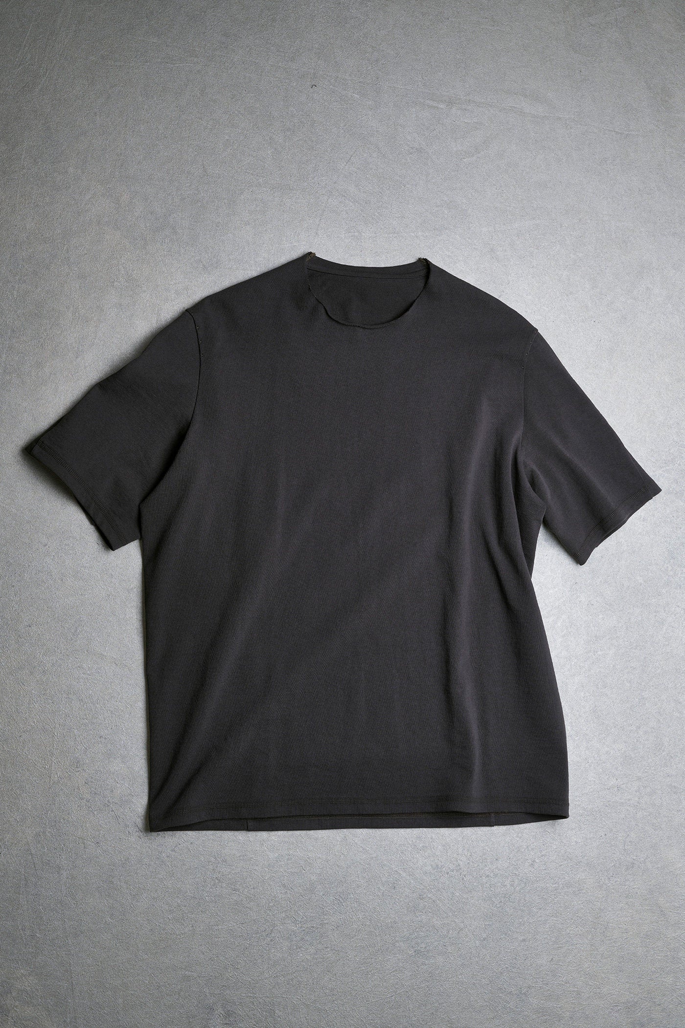 DEVOA 26SS Short-Sleeve Crew Neck T-Shirt DVA-CSC-TST1-SLATE GRAY - Image 8
