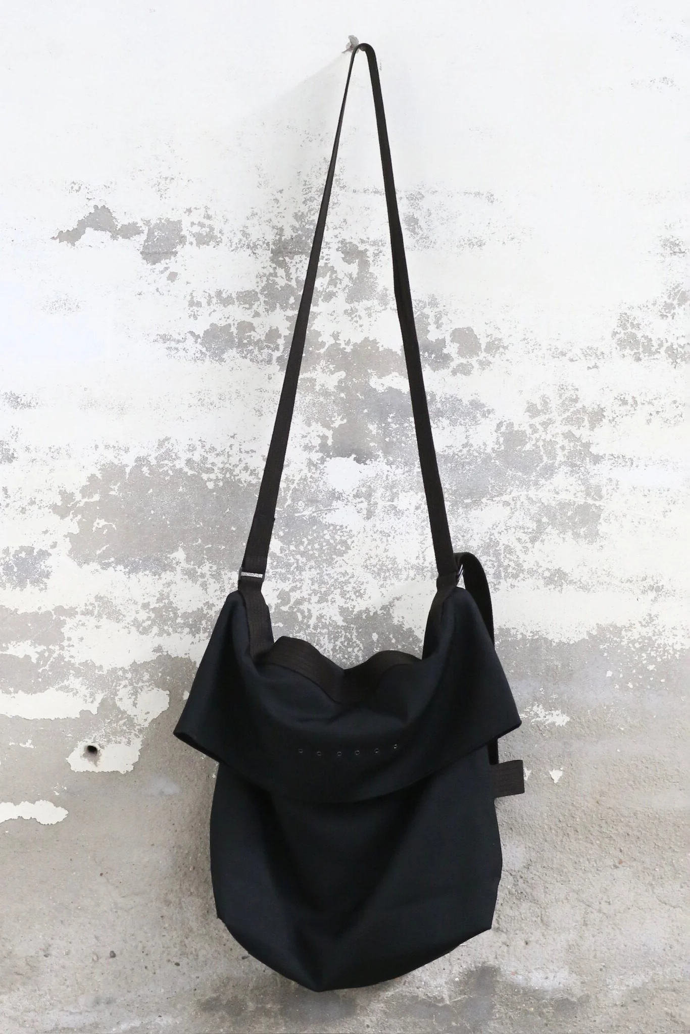 DEVOA 26SS Wool Twill/Hand-woven Linen Shoulder Backpack DVA-DBI-MSBF-WOOL BLACK