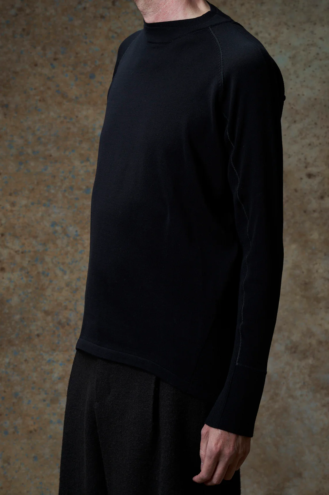 DEVOA Fall/Winter 2025 Crew Neck Pullover Sweater DVA-KTS-INAL-BLACK - Image 2