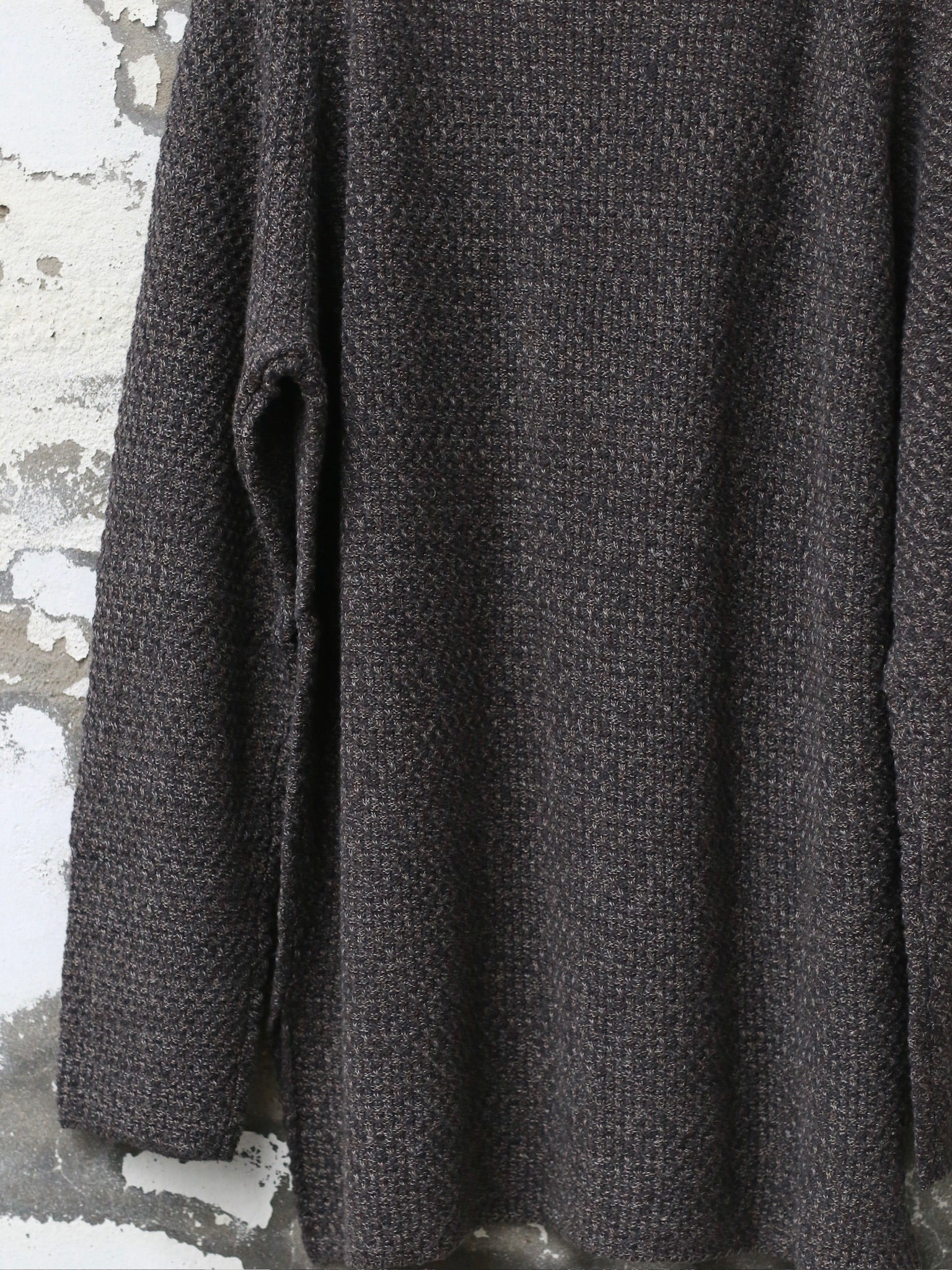 DEVOA Fall/Winter 2025: Crewneck Sweater DVA-KTS-LWML-MERANGE GRAY - Image 6