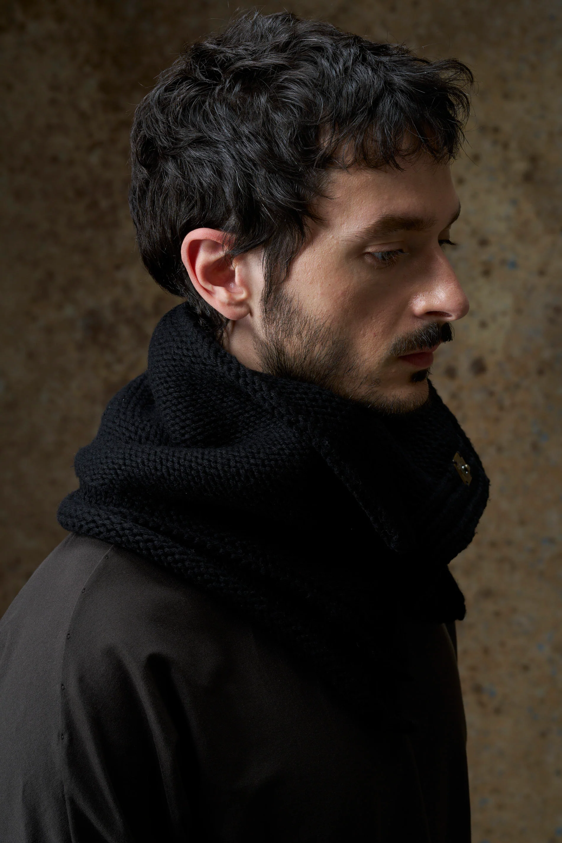 DEVOA Fall/Winter 2025 Knit Neck Warmer/Scarf DVA-AC-NPCP-BLACK - Image 6