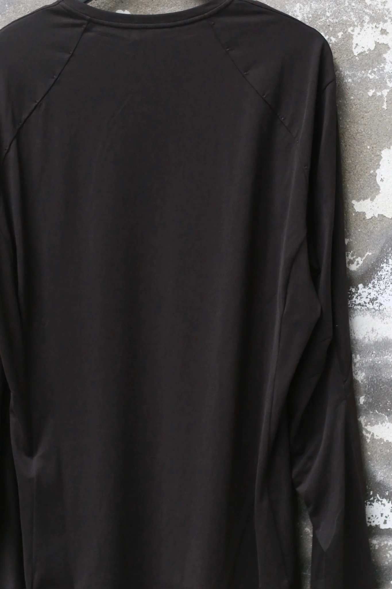 DEVOA Fall/Winter 2025 Round-neck Long-sleeve T-shirt/Sweater (Made in Japan) DVA-CSC-SVB3-BEIGE GRAY - Image 2