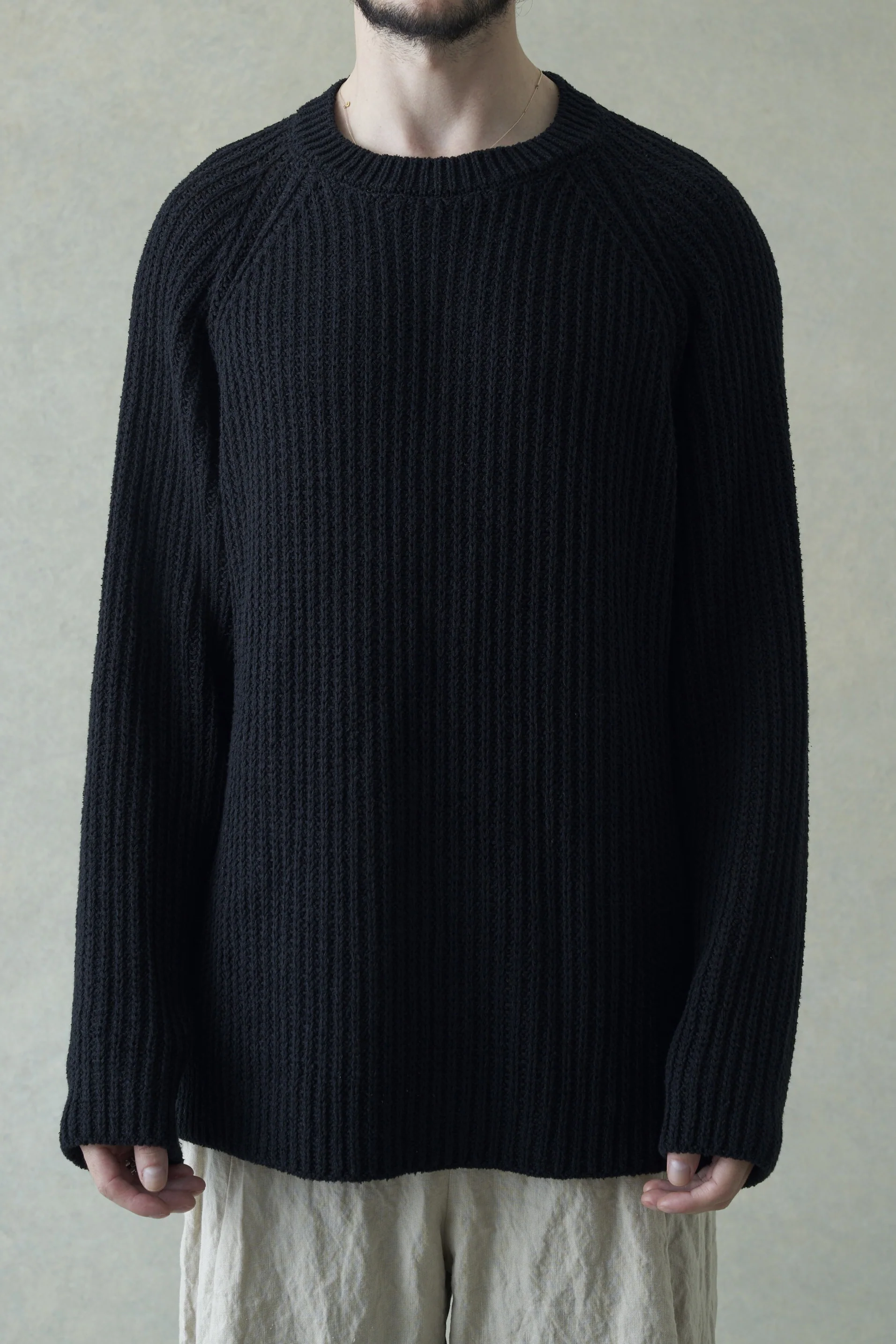 DEVOA knitted pullover DVA-SKL-CNTL-HEI black