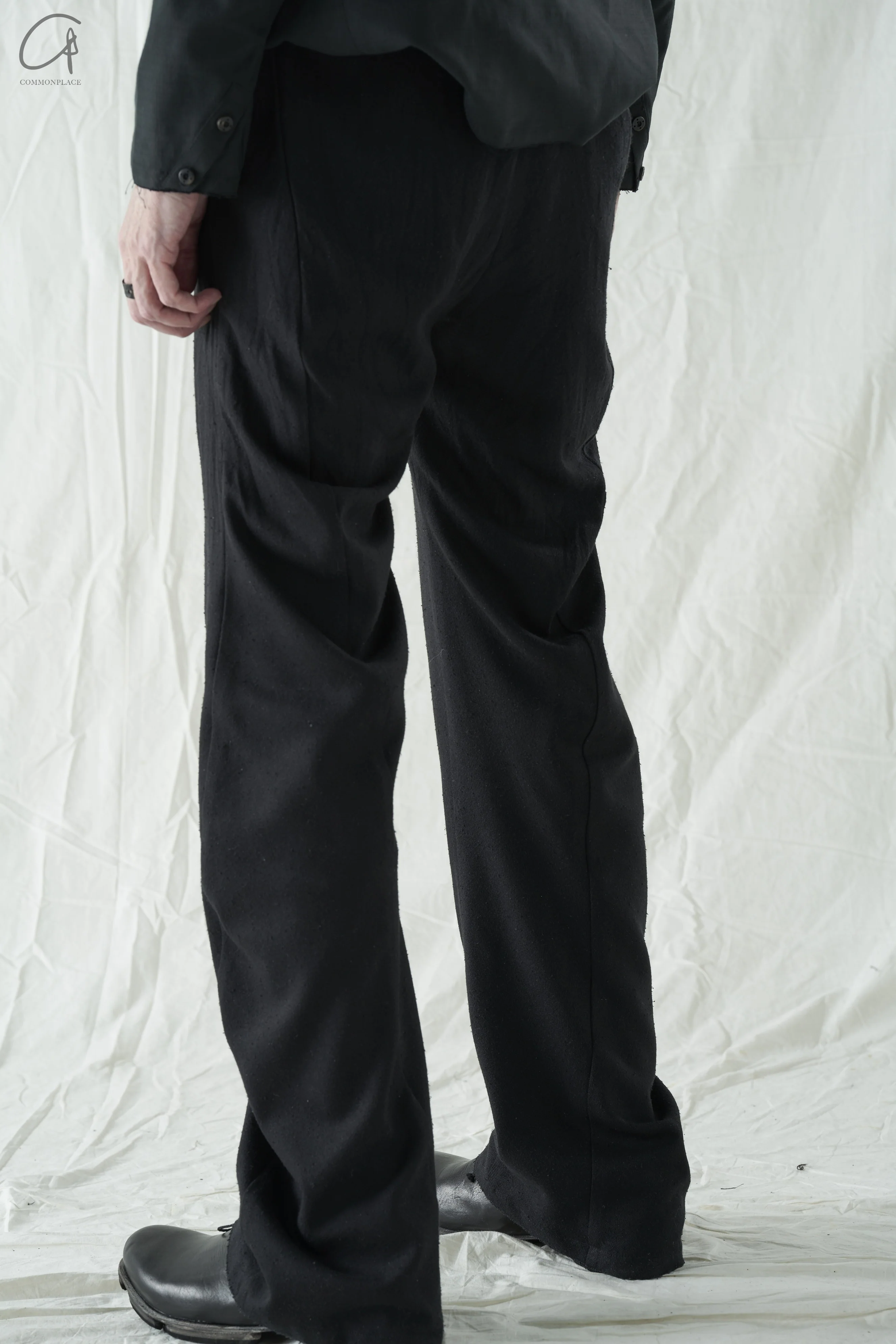 DEVOA trousers DVA-23AW PTI-DSNK-HEI black - Image 9
