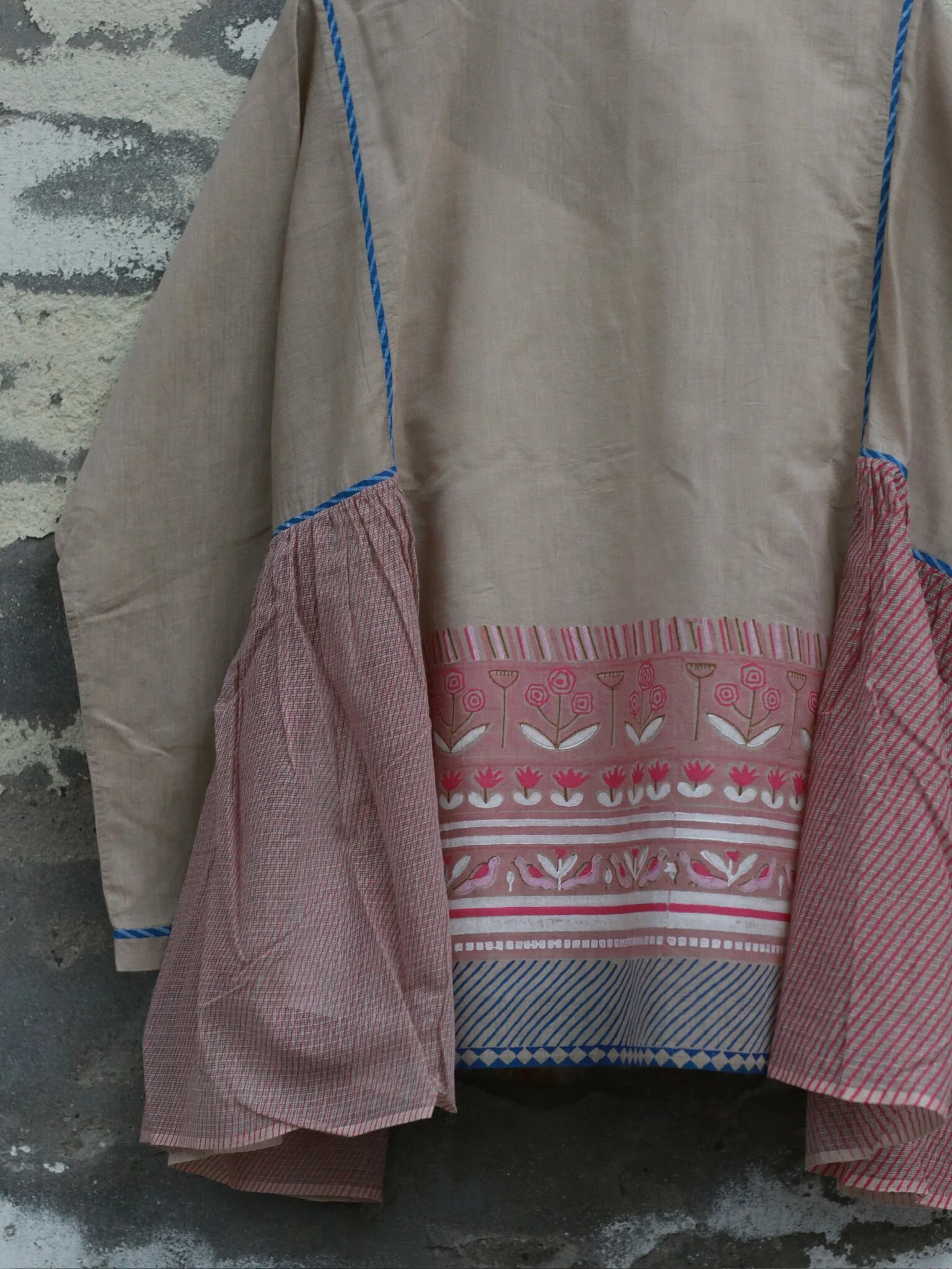 EKA KOTA Spring/Summer 2026 Multicolor Hand-Printed KOTA Loose Fit Front Top EKA-SS2608COSMOS-1-MOCHA - Image 3