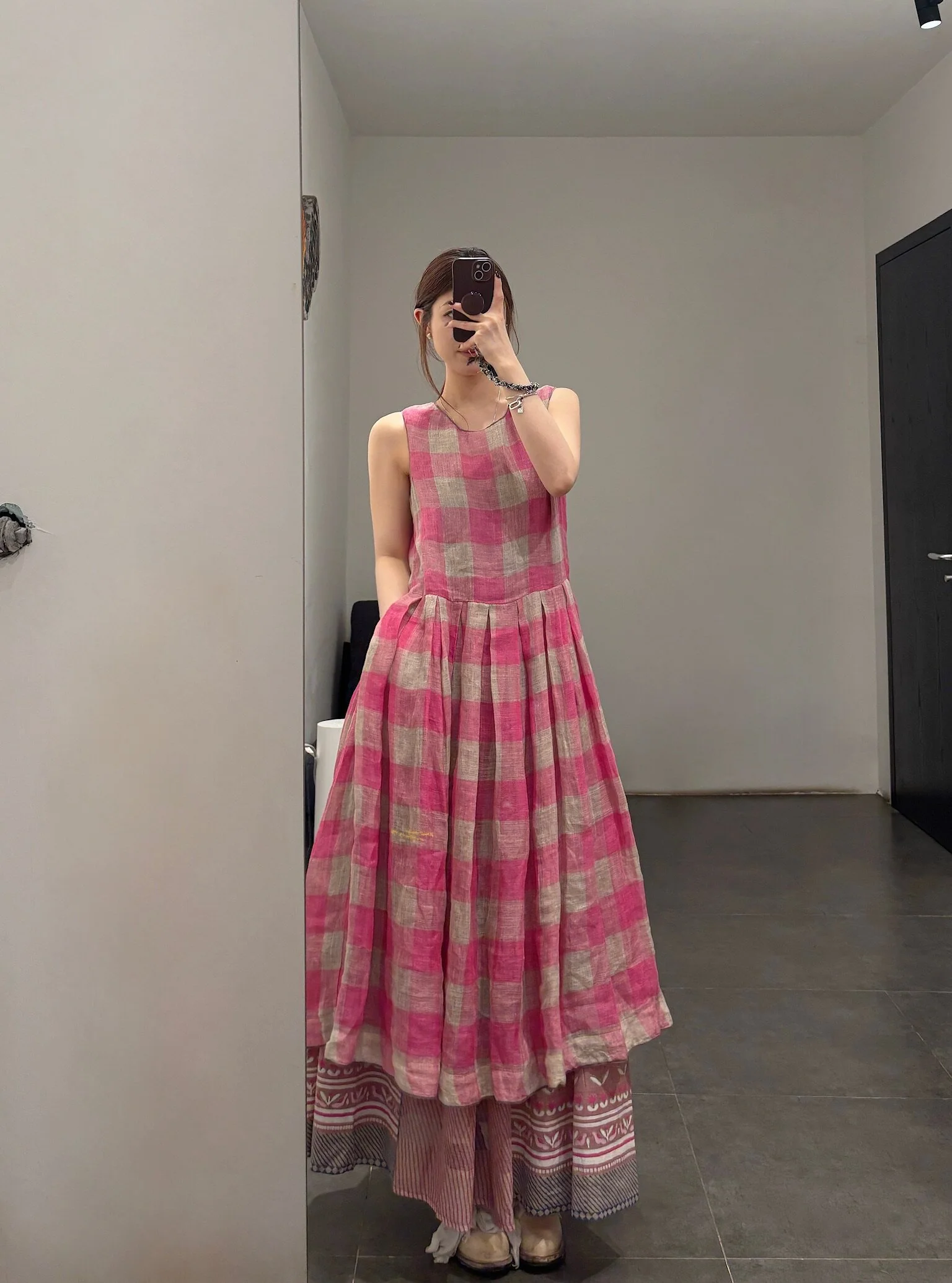 EKA Spring/Summer 2026 Hand-woven Checkered Gauze Sleeveless Pleated Midi Dress EKA-SS2693BASIL-1-ROUGE PINK - Image 13