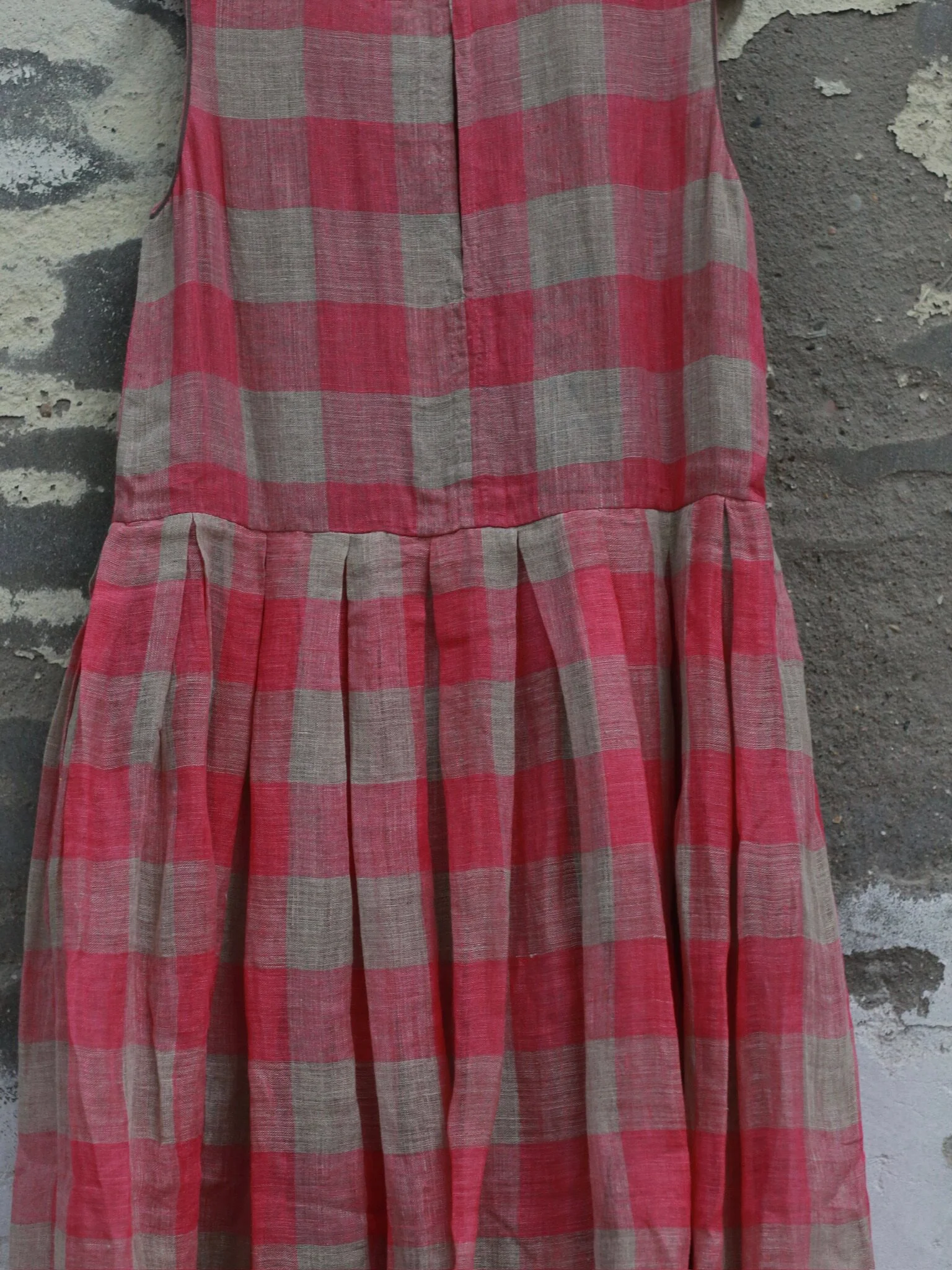 EKA Spring/Summer 2026 Hand-woven Checkered Gauze Sleeveless Pleated Midi Dress EKA-SS2693BASIL-1-ROUGE PINK - Image 7