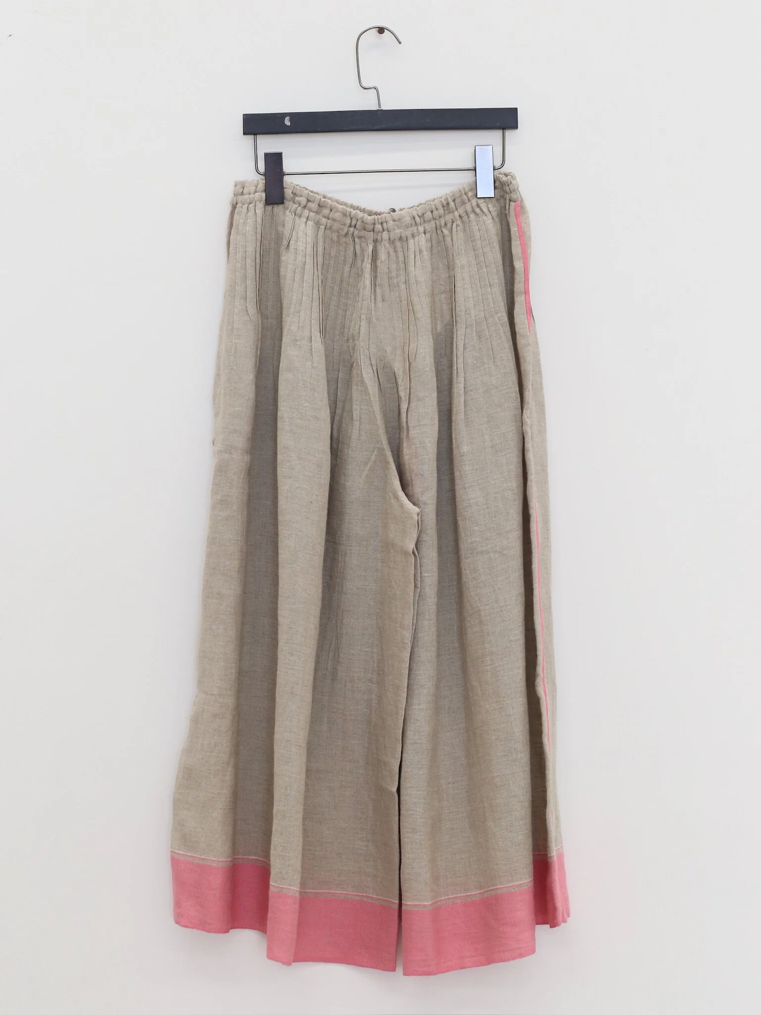 EKA Spring/Summer '26: Hand-Woven Solid-Color Linen Flared Trousers with Ruffles — EKA-SS26215GONG-2-BEIGE - Image 4