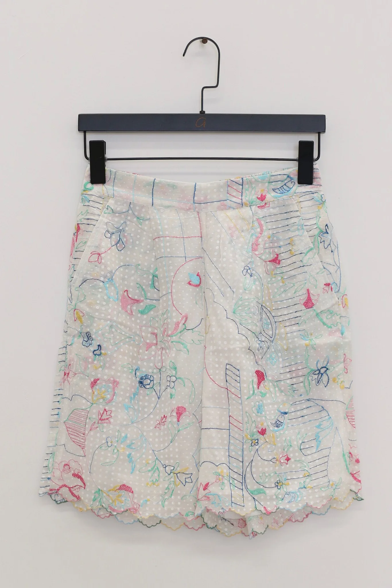 EKA SS26 — Relaxed-Fit Summer Shorts with Elastic Waistband / Loose Sleeveless Top — EKA-SS26220PIXIESHORTS-1-WHITE — Shorts