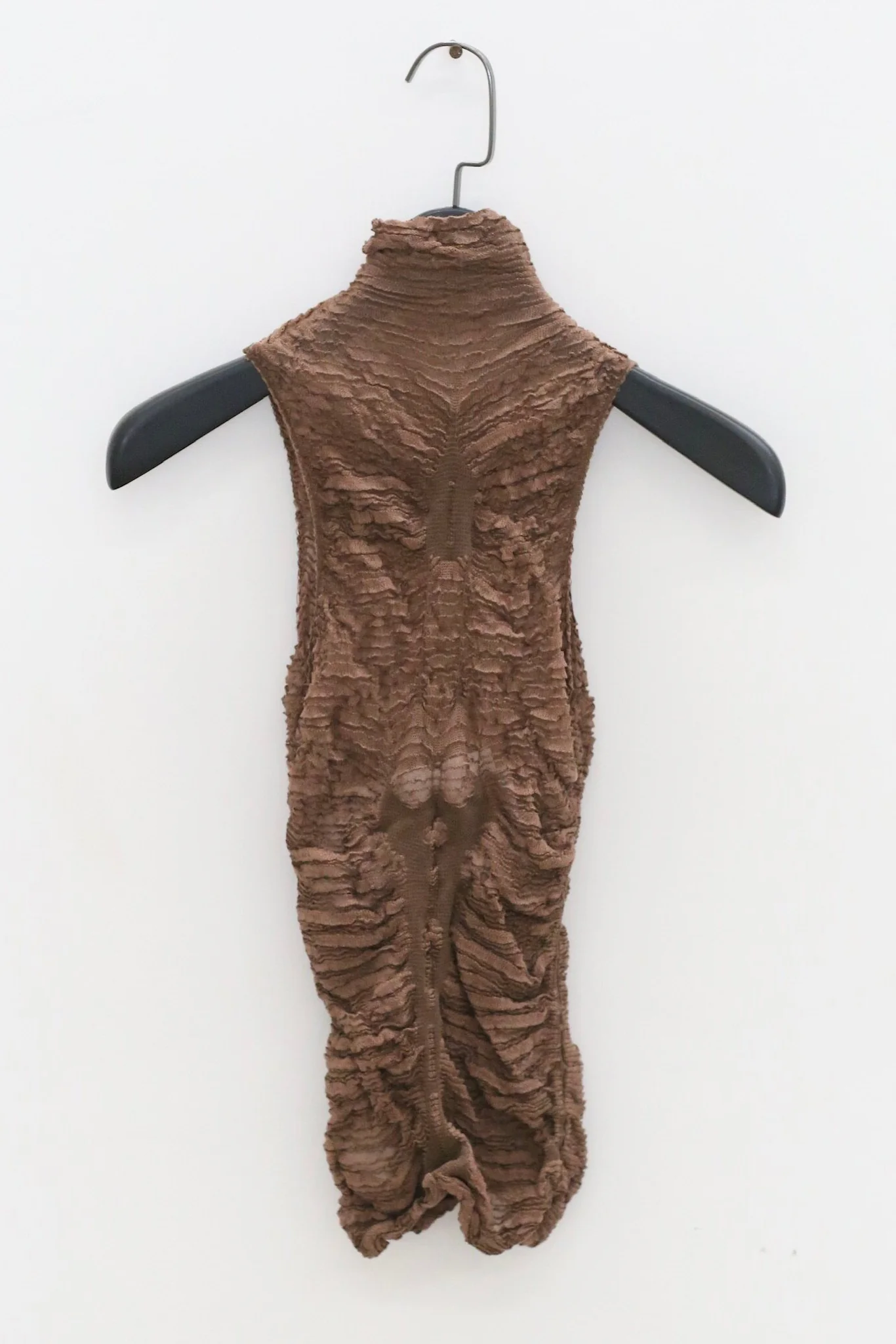 ENCIICNE PF26 Sleeveless Knit Bodycon Dress ECCN-EC25SSS056B02C2-CHA Brown (ECCN-EC25SSS002) - Image 3