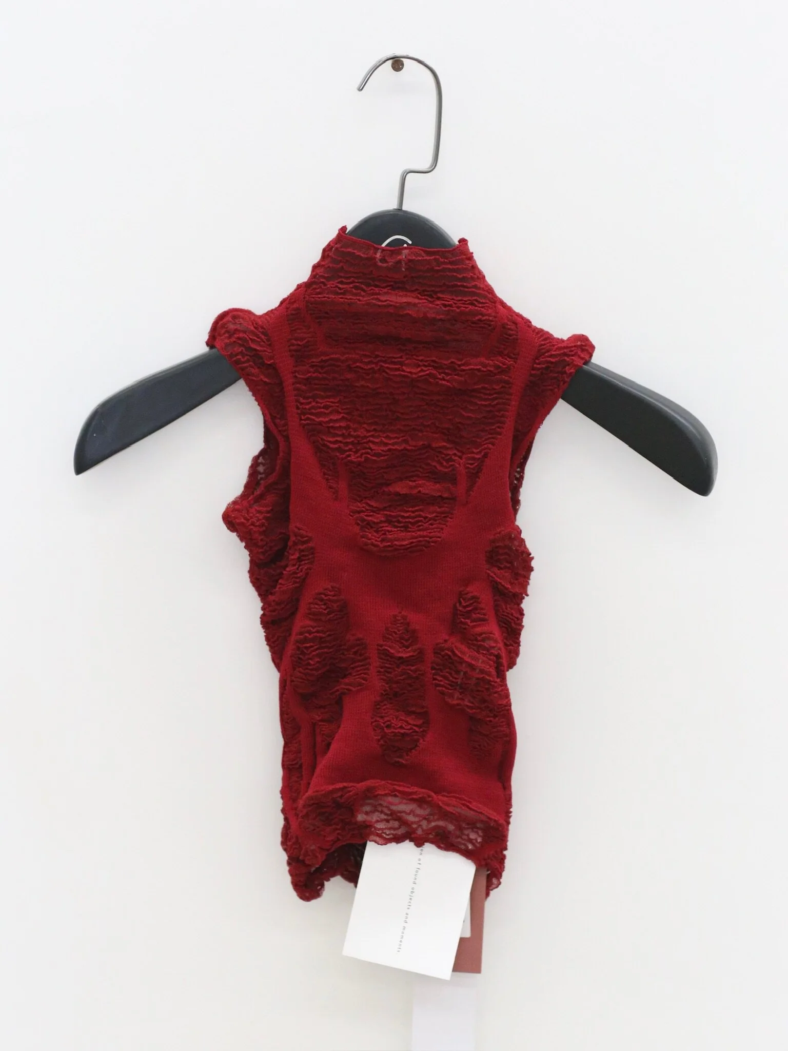 ENCIICNE PF26 Sleeveless Knit Top ECCN-EC25SST007A02C3-HONG Red (ECCN-EC25SST002) - Image 3