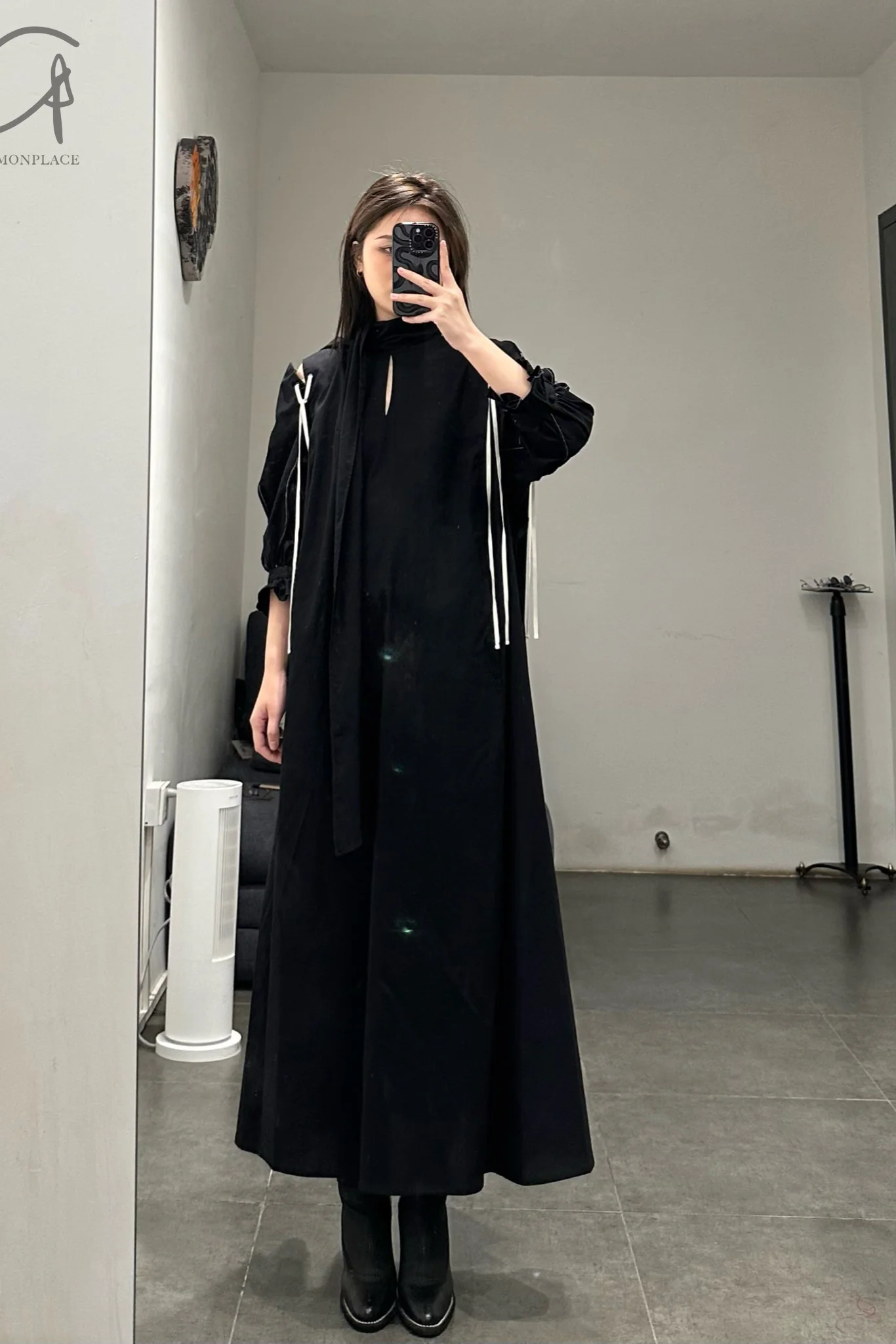 FACETASM Wavy Backless Dress MIMI-OP-W01 - Image 11
