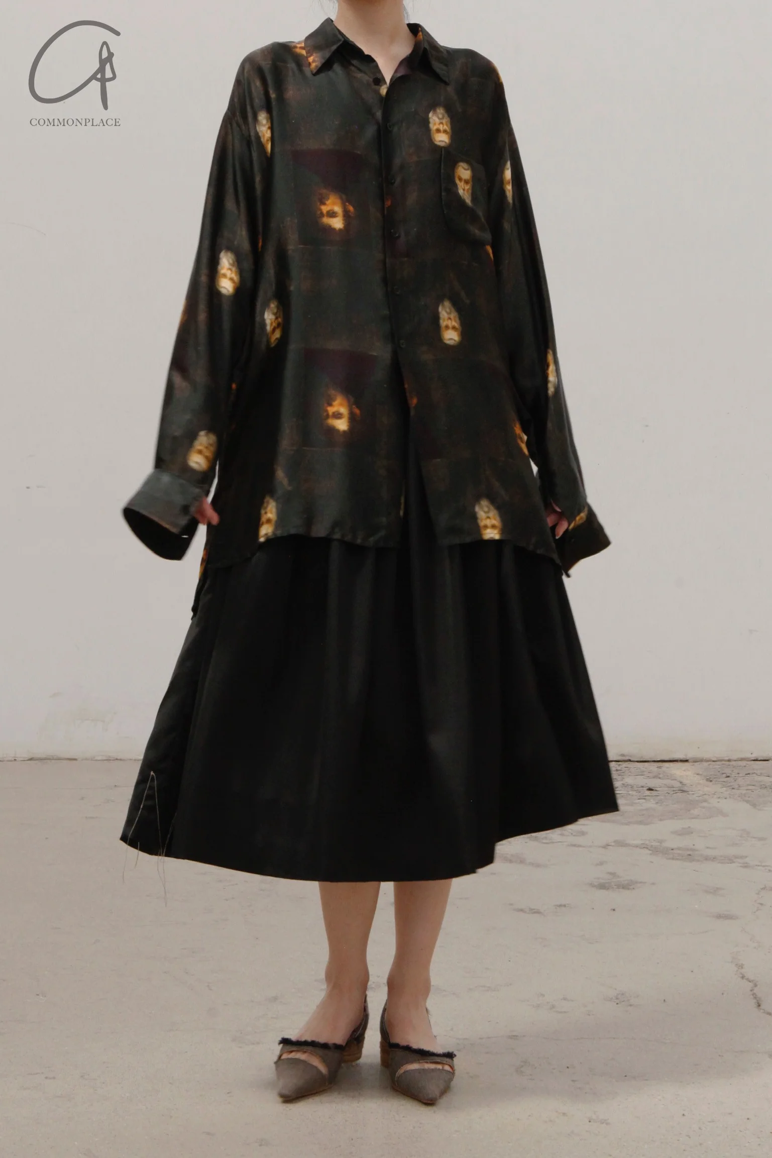 GEOFFREY B. SMALL Heavy Silk Lining Collection V Unisex GBS-CVS06-TX Printed Human Face PGBS3 - Image 2