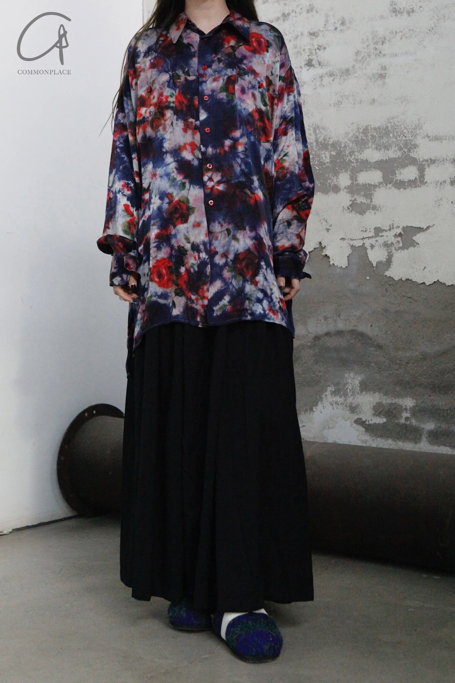 GEOFFREY B. SMALL Silk lining hand-dyed shirt Adjustable short sleeve Unisex GBS-HUS11-HUARAN Flower dyeing - Image 2