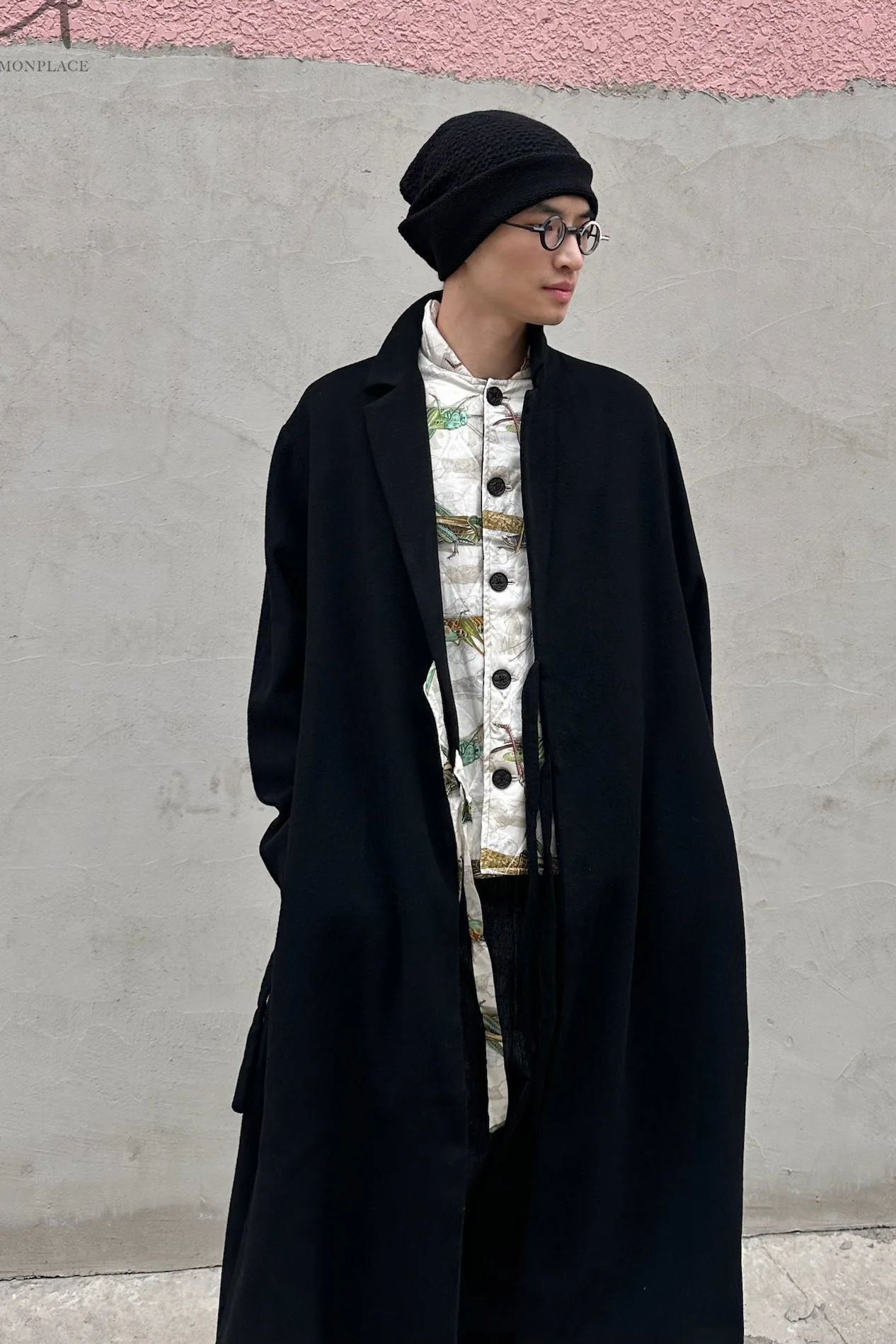 GEOFFREY B. SMALL Handmade Notched Lapel Long Bag Fully Lined Kimono with Side Slits ESWJ04 Black/White Locust Print 4 - Image 9