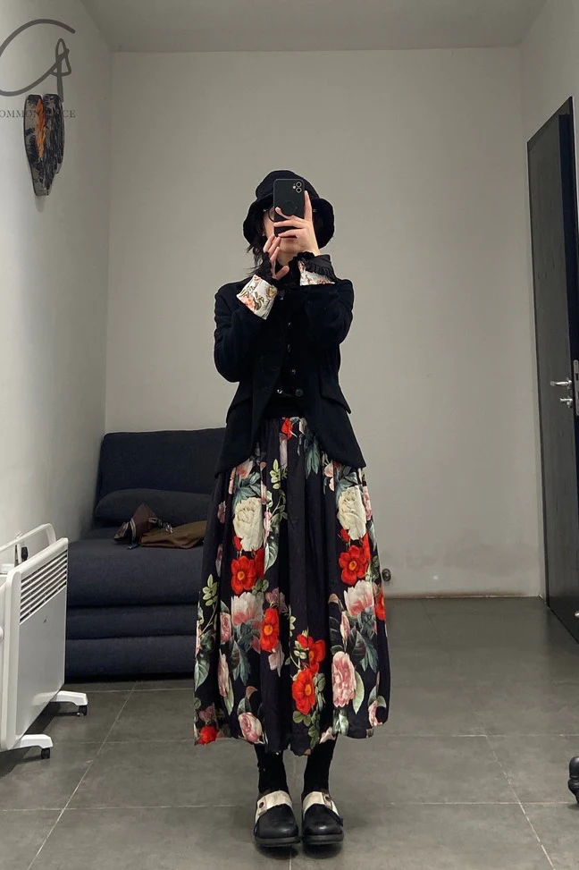 Geoffrey B. Small skirt CVWG03 Black 1 - Image 36