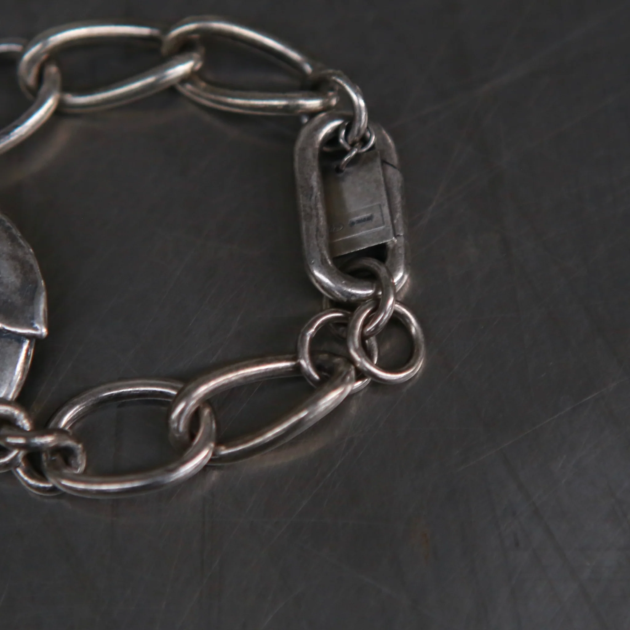 GOTI Artisan Hand Carved Leaf Bracelet 925 Silver Italy GT-BR2060 Silver-0 - Image 3