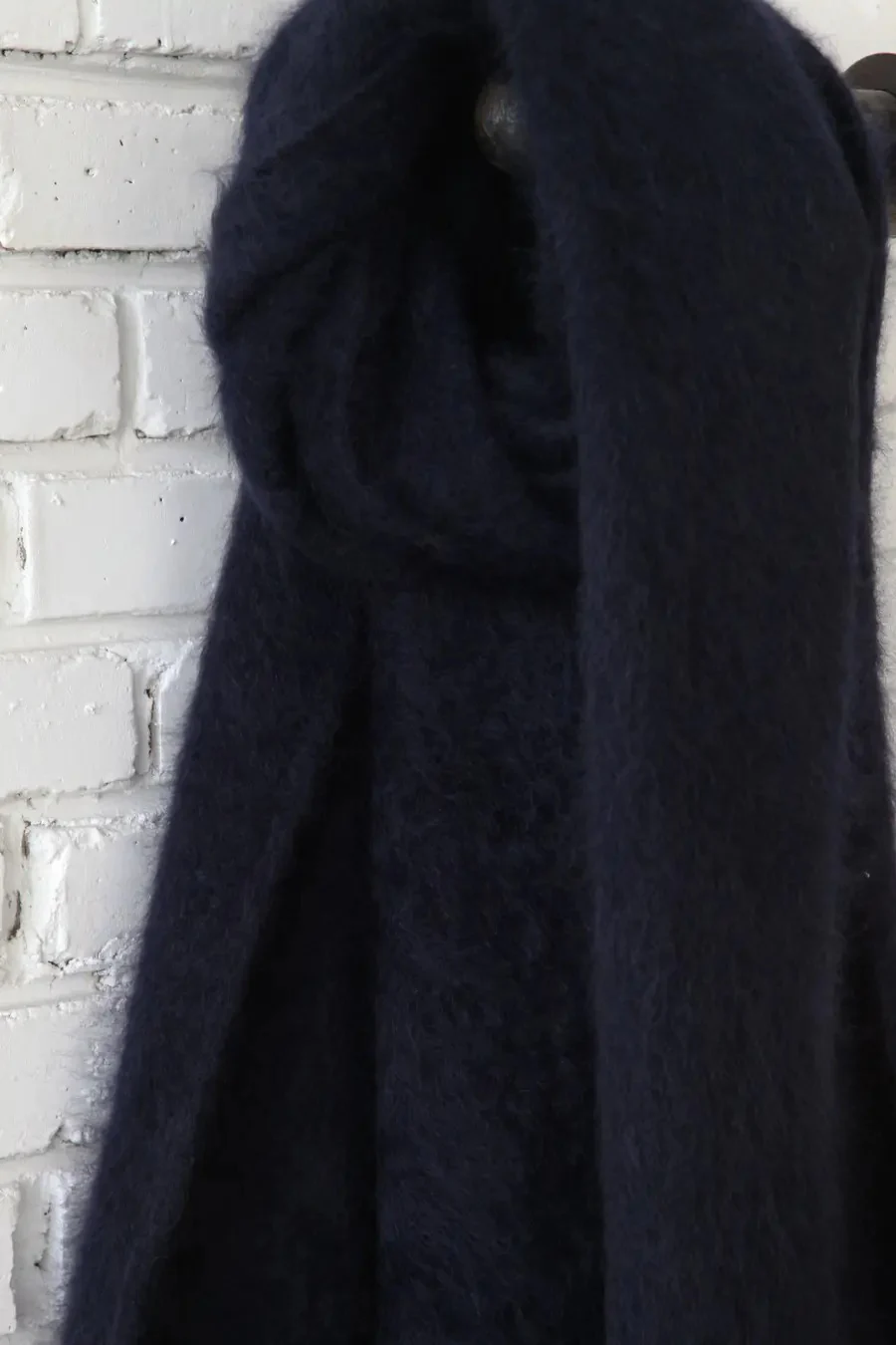 GRISAL dark blue cashmere scarf - Image 5