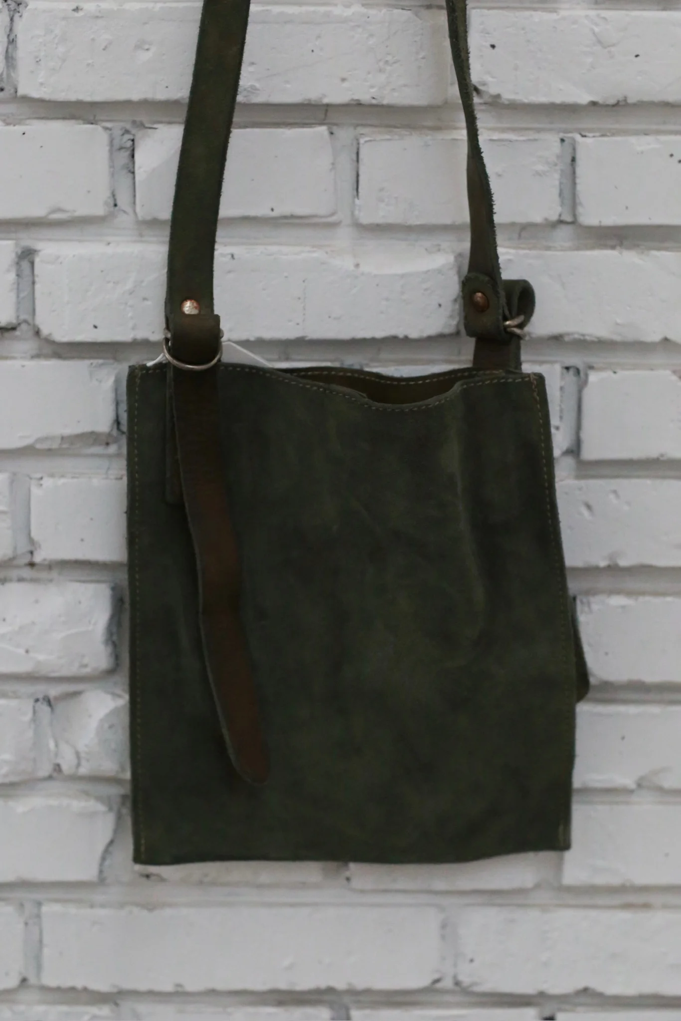 Guidi FT1 FT2 Soft Horse Leather Bag Collection, Italian Artisan Handcrafted GD-FT2-CV31T Suede - Image 2