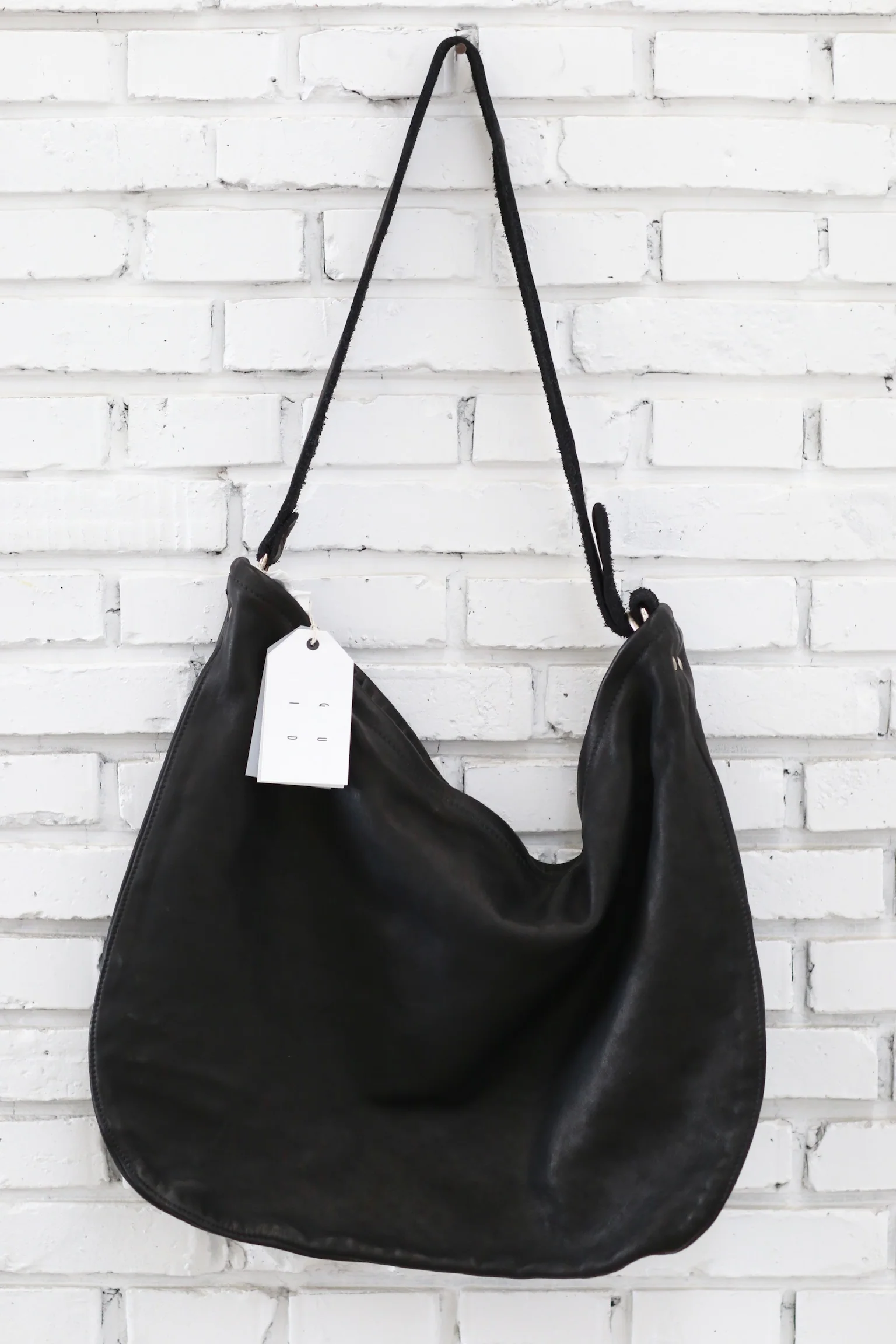 Guidi Full Grain Soft Horse Leather Crossbody Bag Q20 Italy Artisan GD-Q20-BLKT