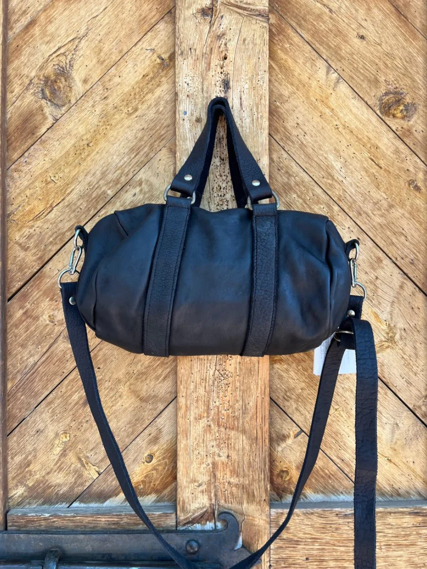 GUIDI GB7 Soft Full Grain Horse Leather Crossbody Bag, Italy GD-GB7-BLKT - Image 6