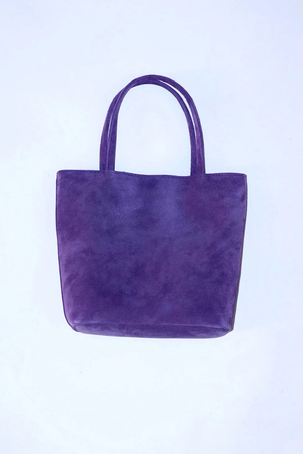 imibooo Fall/Winter 2024: Dyed pigskin mini tote bag with short handles (OOO-IMB24SDL-PSL-AM-HKZ, Anemone/Sea Anemone Purple)