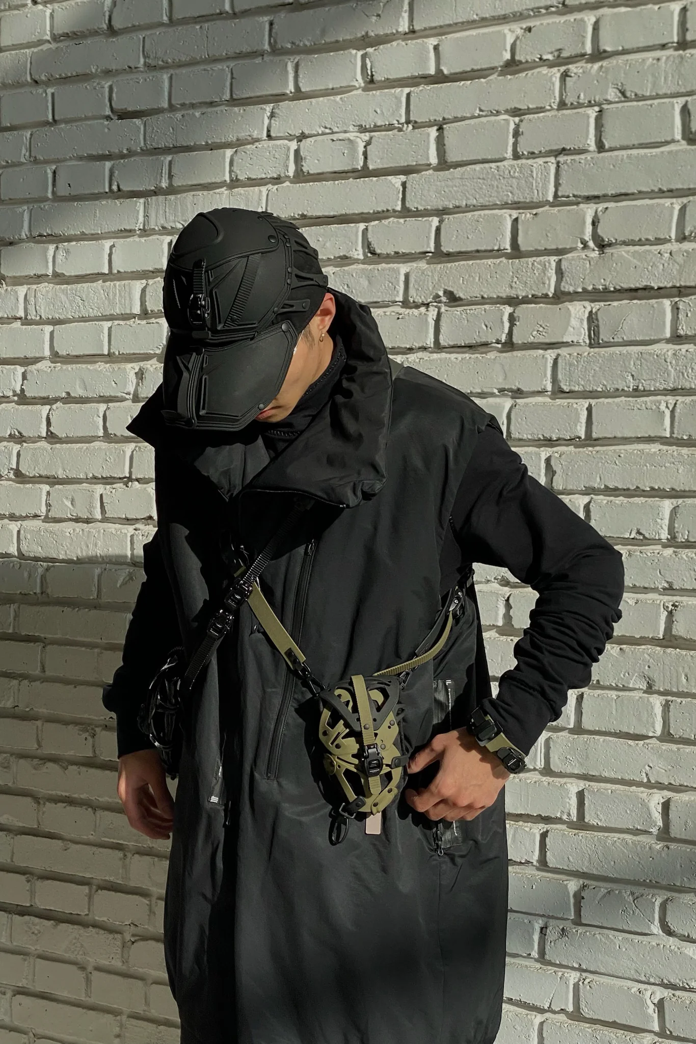 INNERRAUM  black helmet hat i42BKBKCO20 PI22 - Image 13