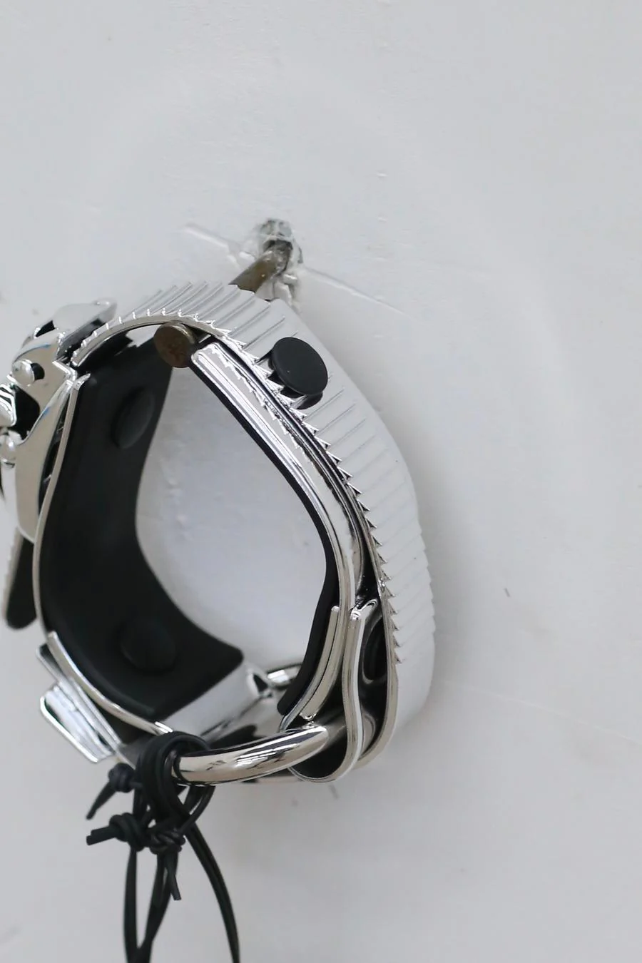 INNERRAUM Silver and Black Bracelet B01SLBK0000 PI9 - Image 3