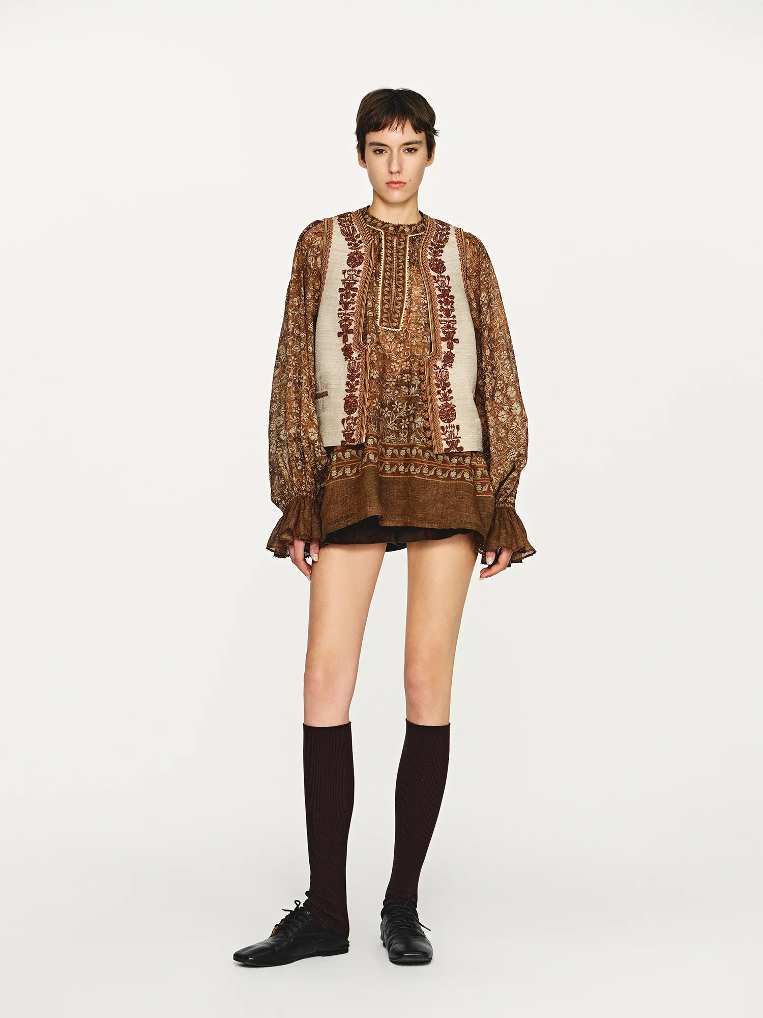INTO THE EAST 2025 Autumn/Winter Brown Floral Beaded Ramie Top / Beaded U-Neck Vest ITE-E1DGAW117SD23VE-SHA Vest (ITE-E1DGAW127TN21TP) - Image 13