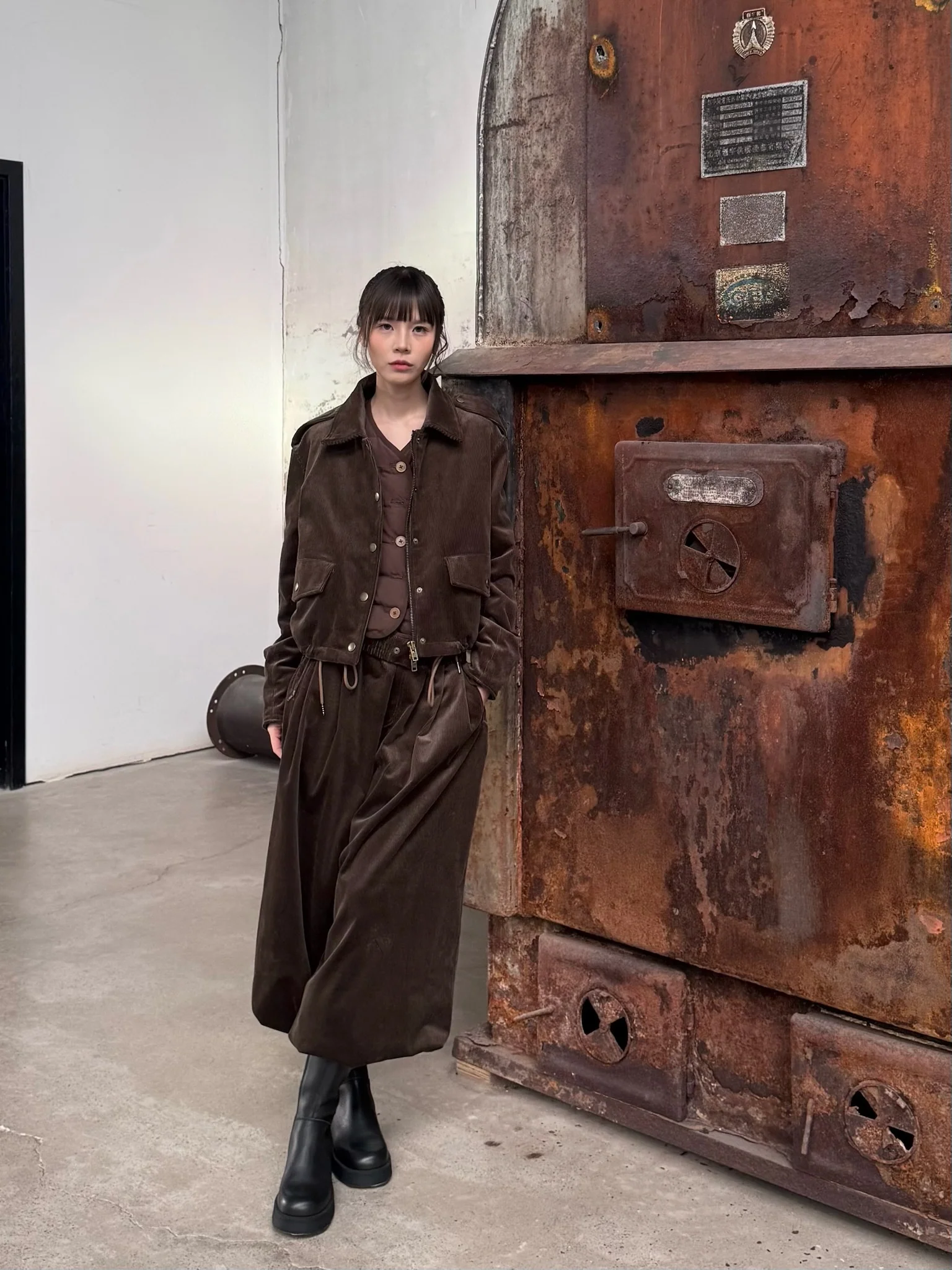 INTO THE EAST 2025 Autumn/Winter Deep Moss Green Fur Collar Two-Piece Short Jacket Set ITE-E1DGAW036GR20JK-LV Green - Image 20