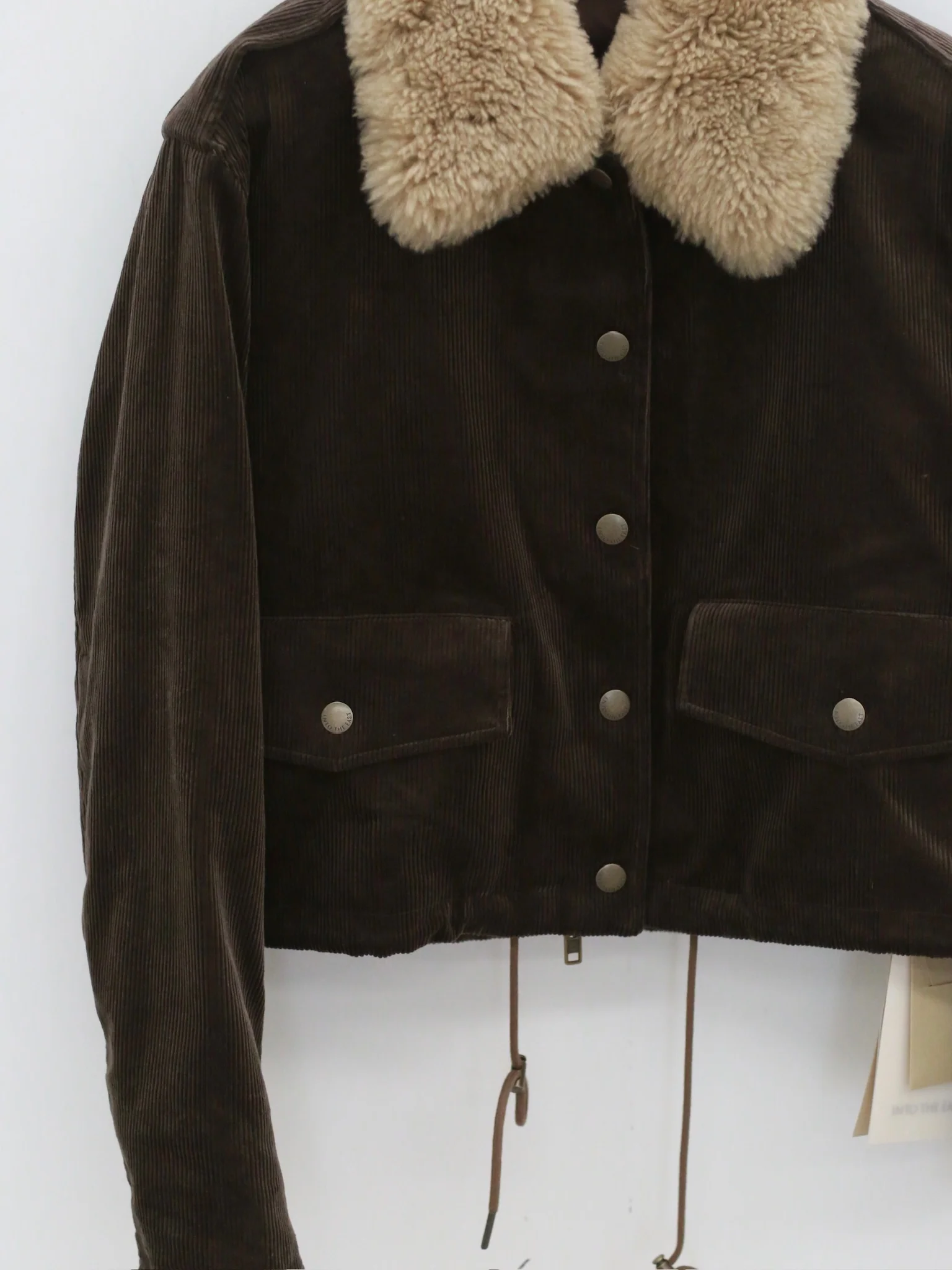INTO THE EAST 2025 Autumn/Winter Deep Moss Green Fur Collar Two-Piece Short Jacket Set ITE-E1DGAW036GR20JK-LV Green - Image 4