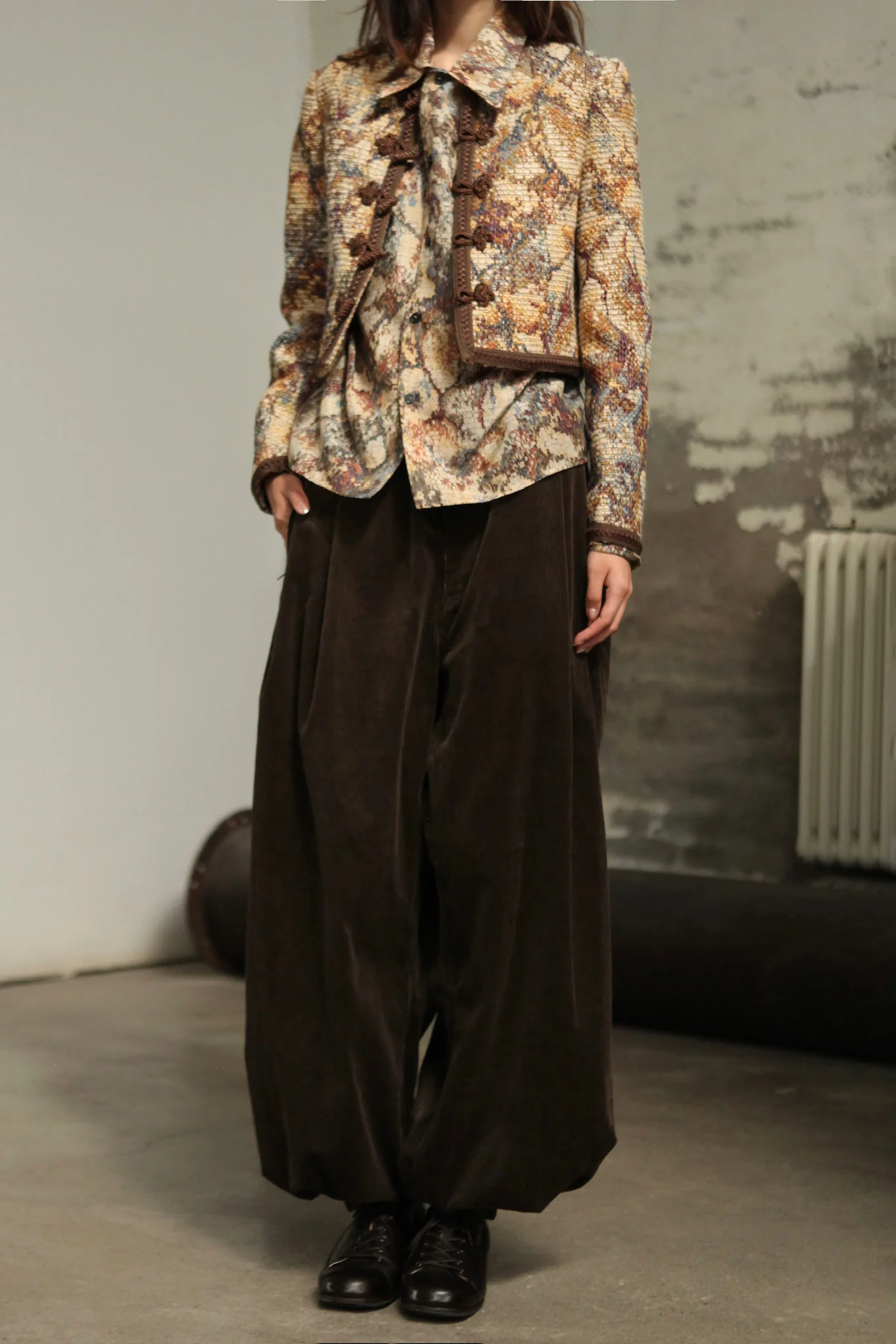INTO THE EAST 2025 Autumn/Winter Mosaic Tweed Suit with Chinese Fold Buttons ITE-E1DGAW077NCC21SU-HUA Pattern - Image 2