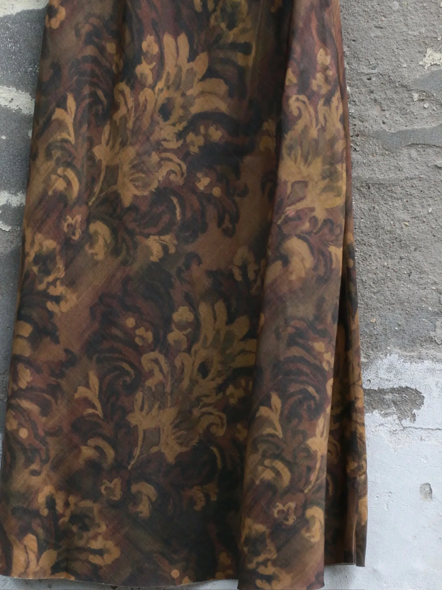 INTO THE EAST 2026 Spring/Summer: Acanthus Oil Paint Long-Sleeved Top/Skirt ITE-E1JBSSSK21001BR-ZC Skirt - Image 4