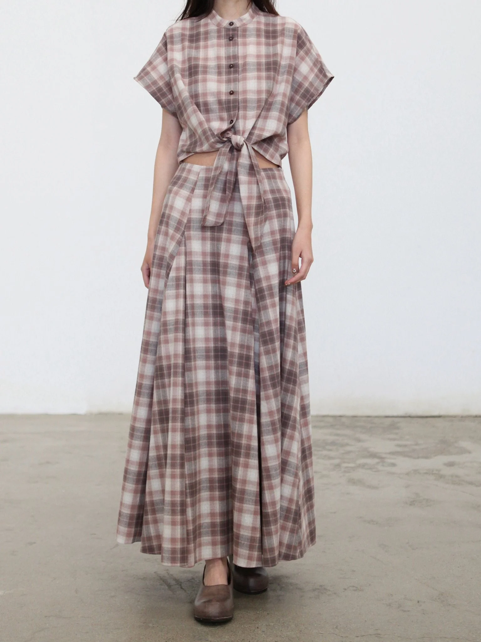 INTO THE EAST 2026 Spring/Summer Asymmetrical Long Top / Tie-up Short-sleeved Top / Fishtail Full Skirt ITE-E1JBSSTP20011CP-KF Brown Pink Top （E1JBSSTP20008BGE） - Image 5