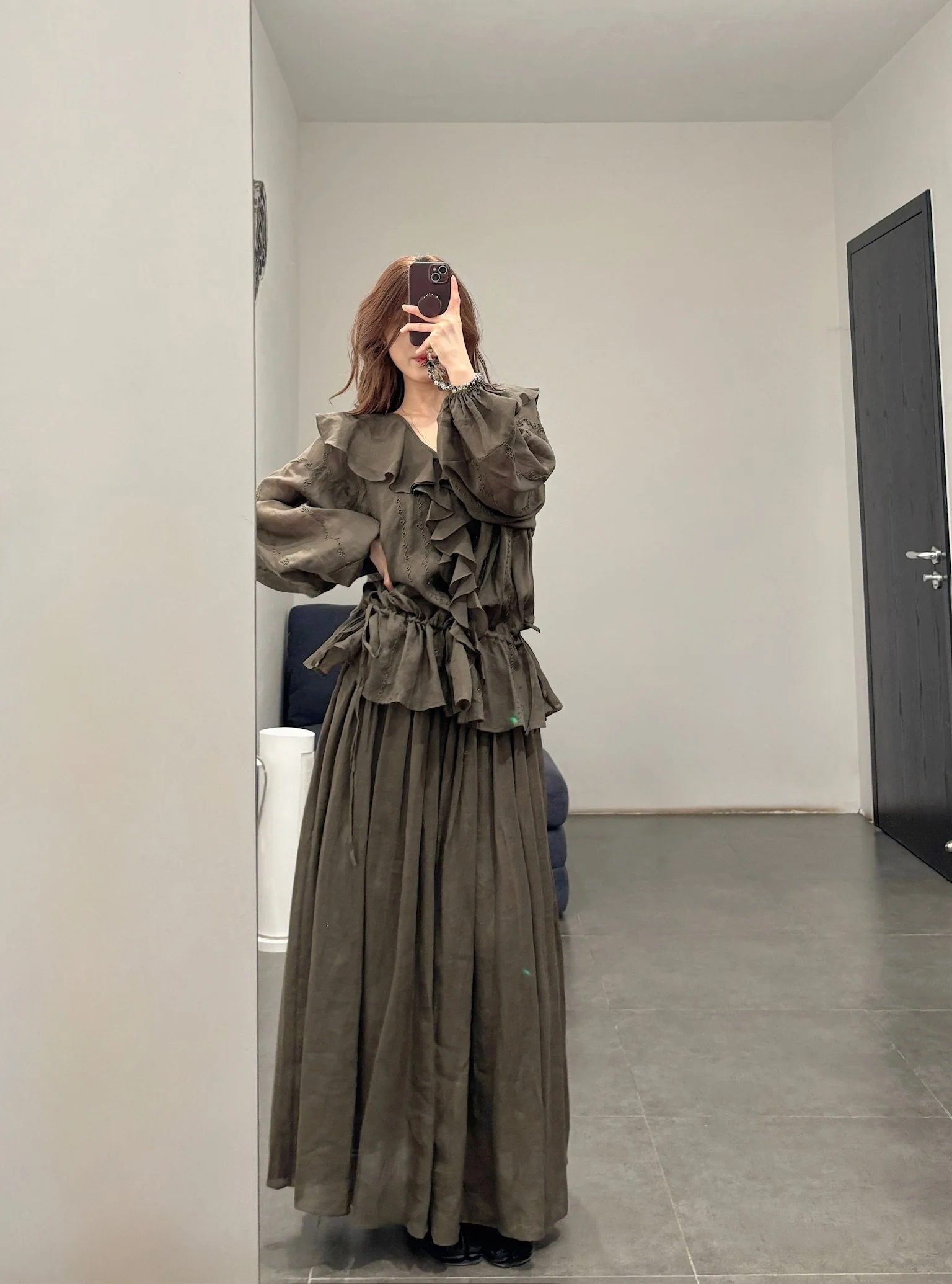 INTO THE EAST 2026 Spring/Summer Olive Green Pleated Midi Skirt ITE-E1JBSSSK20014OL-GLL Olive Green - Image 20