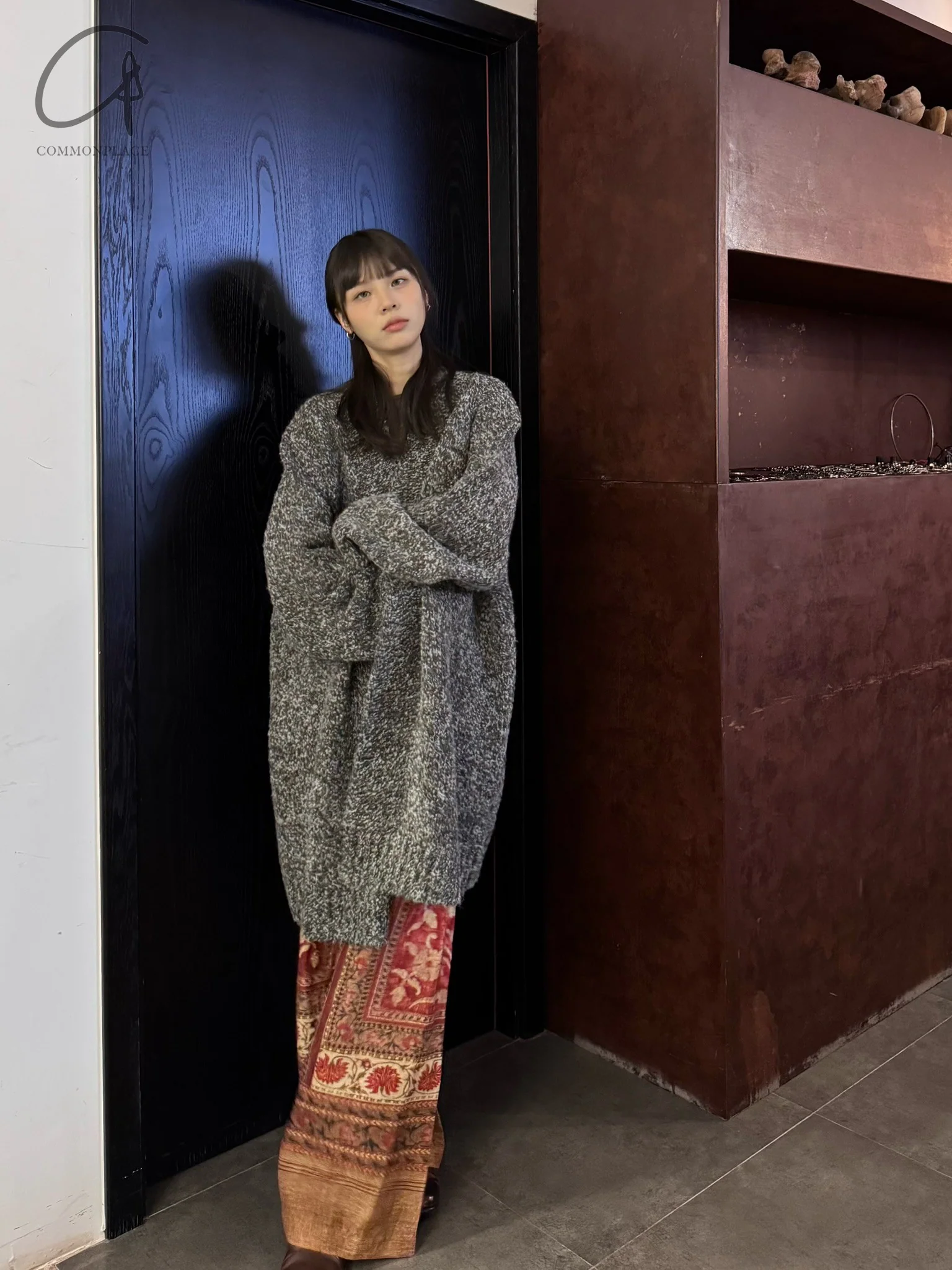 INTO THE EAST 24 Autumn and Winter Mixed Loose V-Neck Cardigan ITE-E1YGAW013GY20JK-HUI Gray - Image 15