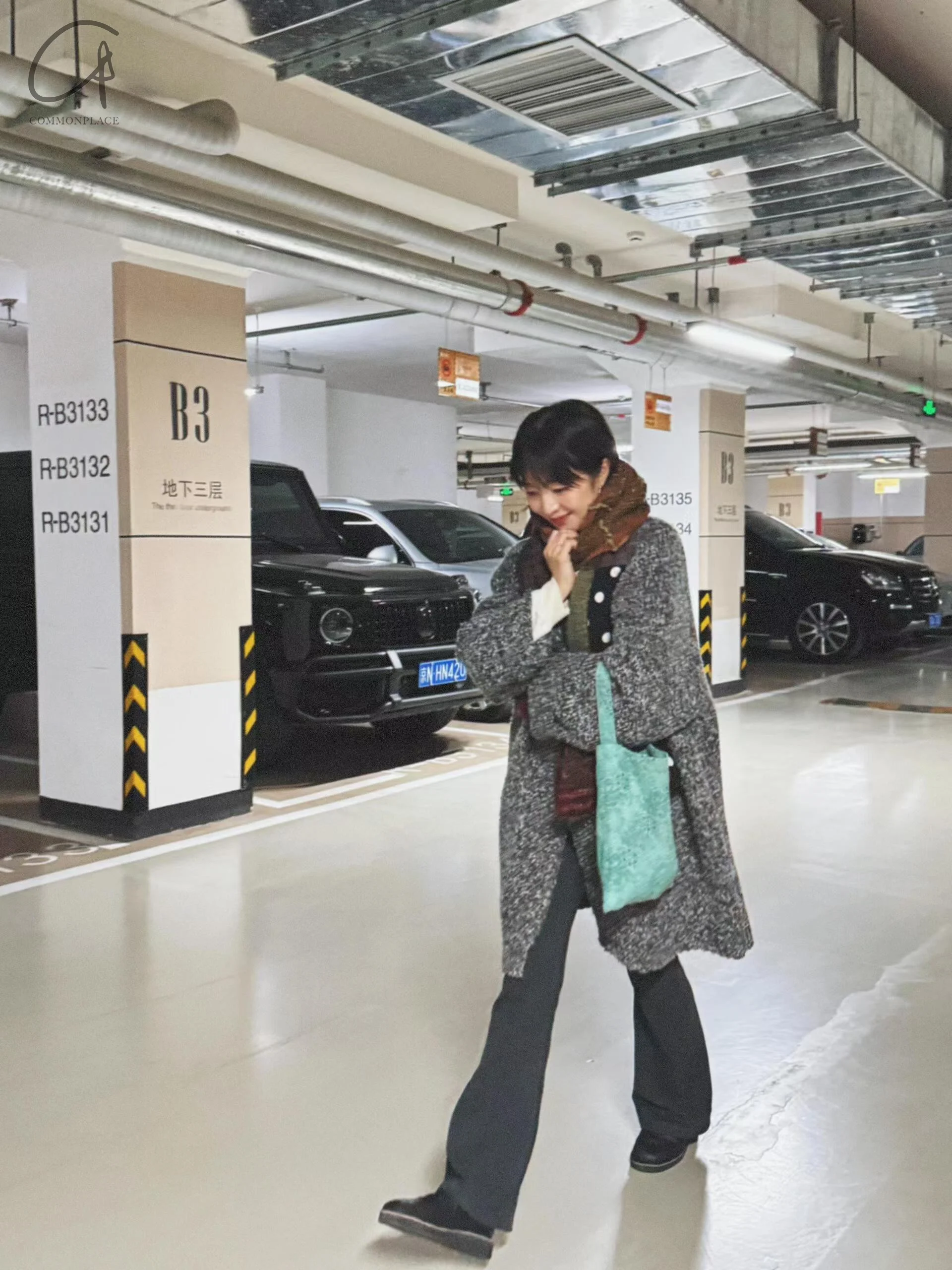INTO THE EAST 24 Autumn and Winter Mixed Loose V-Neck Cardigan ITE-E1YGAW013GY20JK-HUI Gray - Image 29