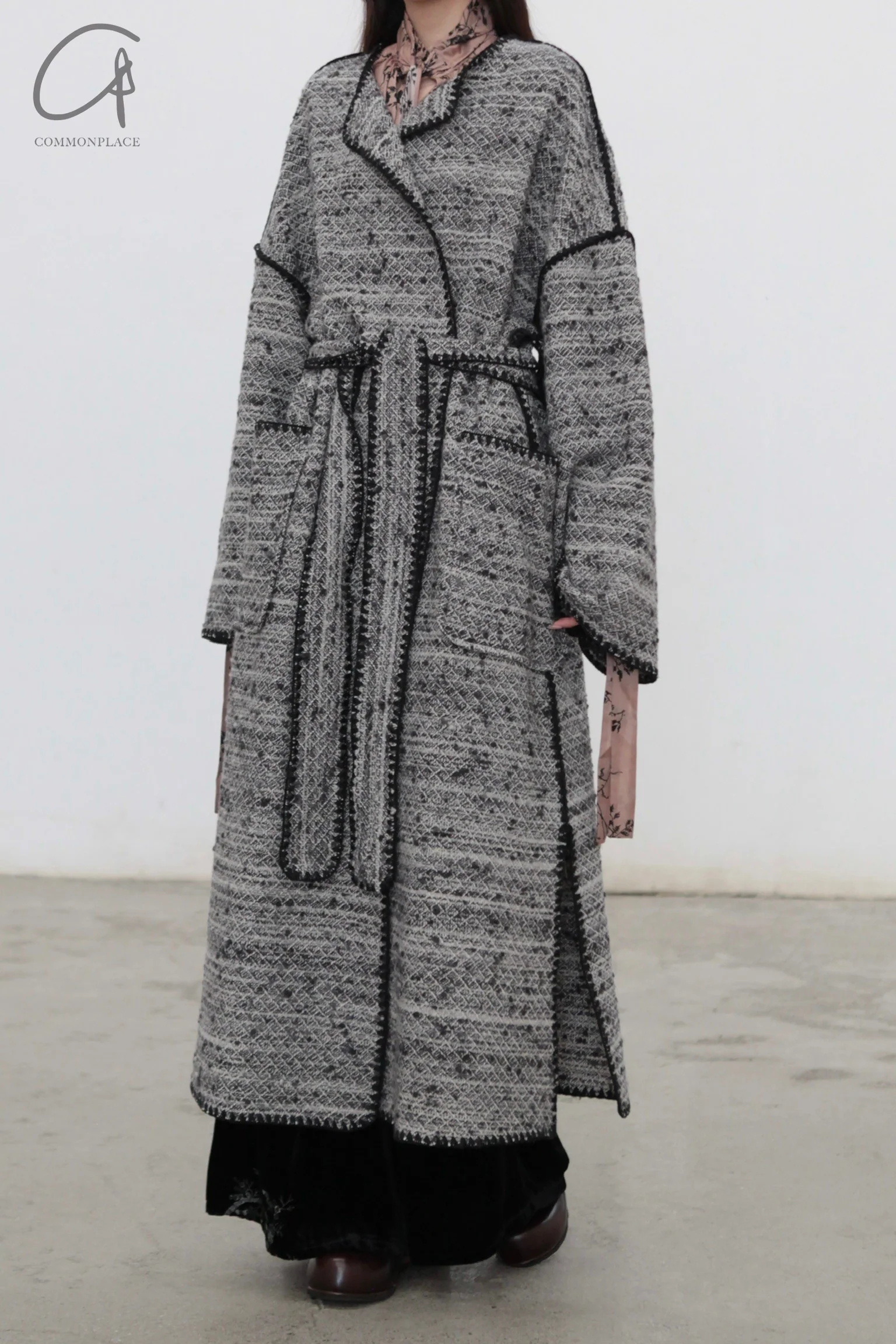 INTO THE EAST 24 Autumn and Winter Wool Blended Shell Embroidery Jacket ITE-E1YGAW024BL20JK-HEI Black - Image 4