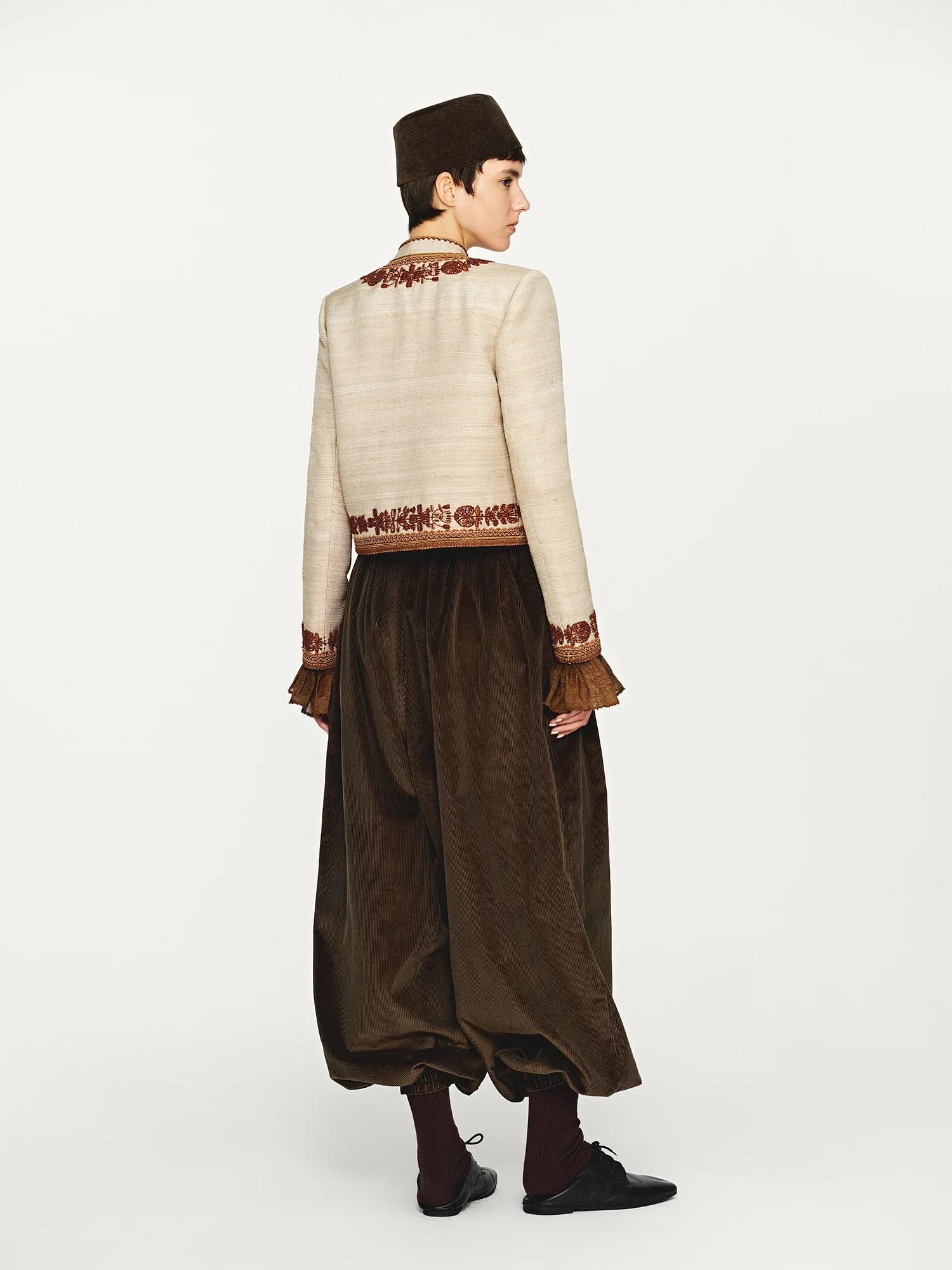 INTO THE EAST 25 Autumn/Winter Dark Moss Green V-Neck Corduroy Vest/Tapered Casual Pants ITE-E1DGAW040GR20PT-LV (E1DGAW032GR20VE) - Image 12