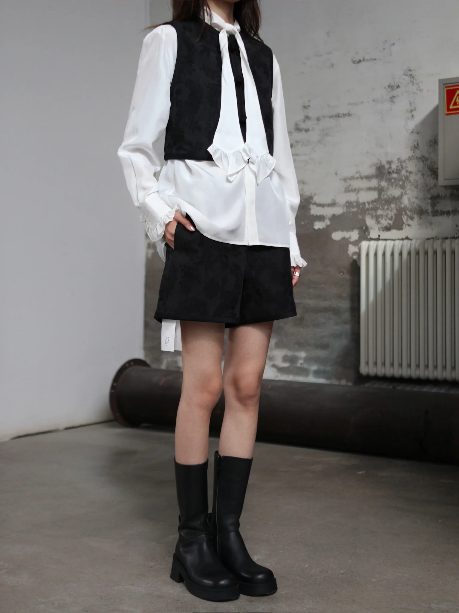 INTO THE EAST 25 Autumn/Winter Lace Tie Silk Shirt ITE-E1DGAW024WT20SH-BAI White - Image 14
