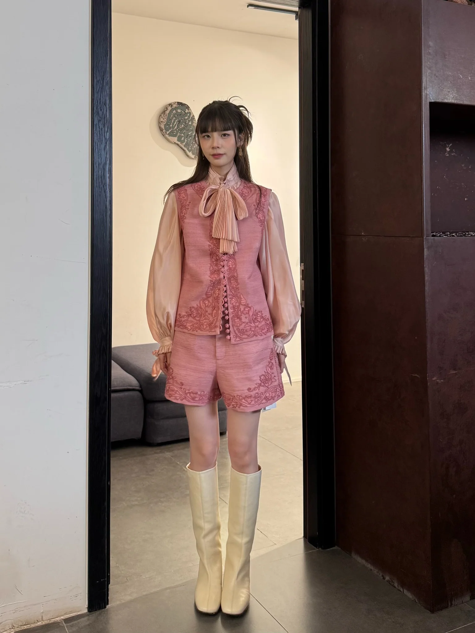 INTO THE EAST 25 Autumn/Winter Lace-Up Silk Top/Shirt/Embroidered Button Tussah Silk Vest/Shorts ITE-E1DGAW020PK22VE-FEN Vest (E1DGAW019PK20TP) - Image 15