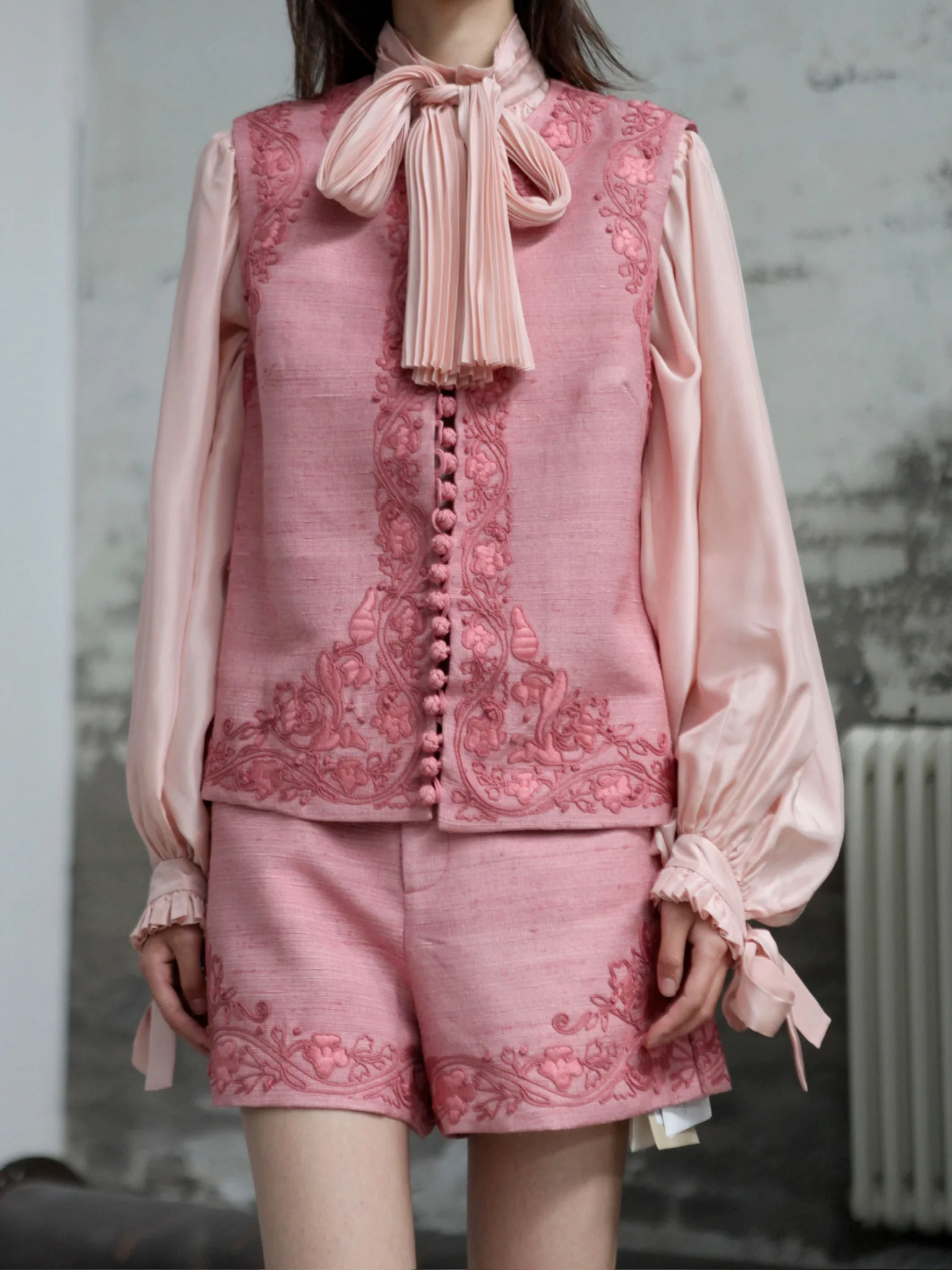 INTO THE EAST 25 Autumn/Winter Lace-Up Silk Top/Shirt/Embroidered Button Tussah Silk Vest/Shorts ITE-E1DGAW020PK22VE-FEN Vest (E1DGAW019PK20TP) - Image 7