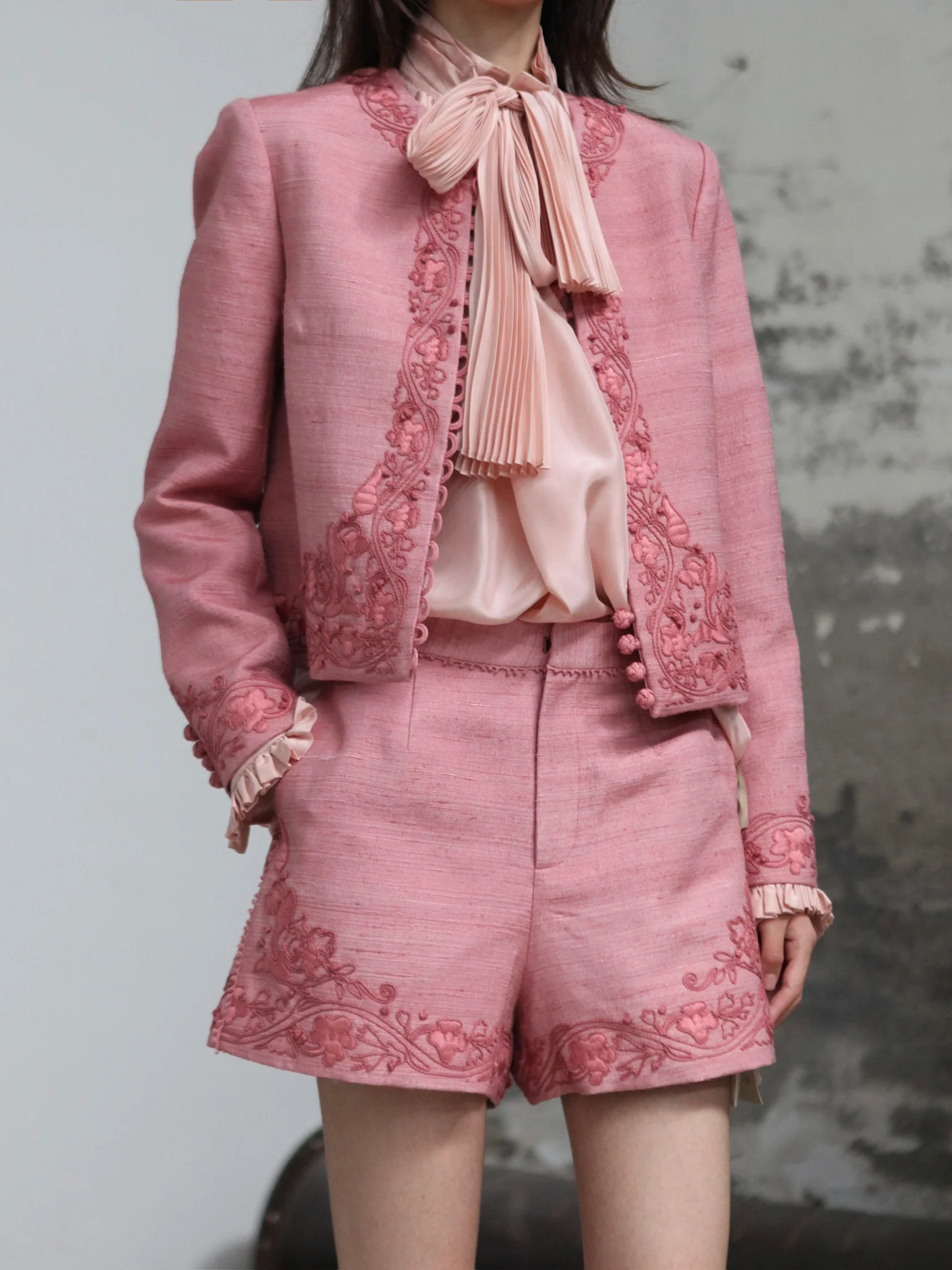 INTO THE EAST 25 Autumn/Winter Lace-Up Silk Top/Shirt/Embroidered Button Tussah Silk Vest/Shorts ITE-E1DGAW020PK22VE-FEN Vest (E1DGAW019PK20TP) - Image 9