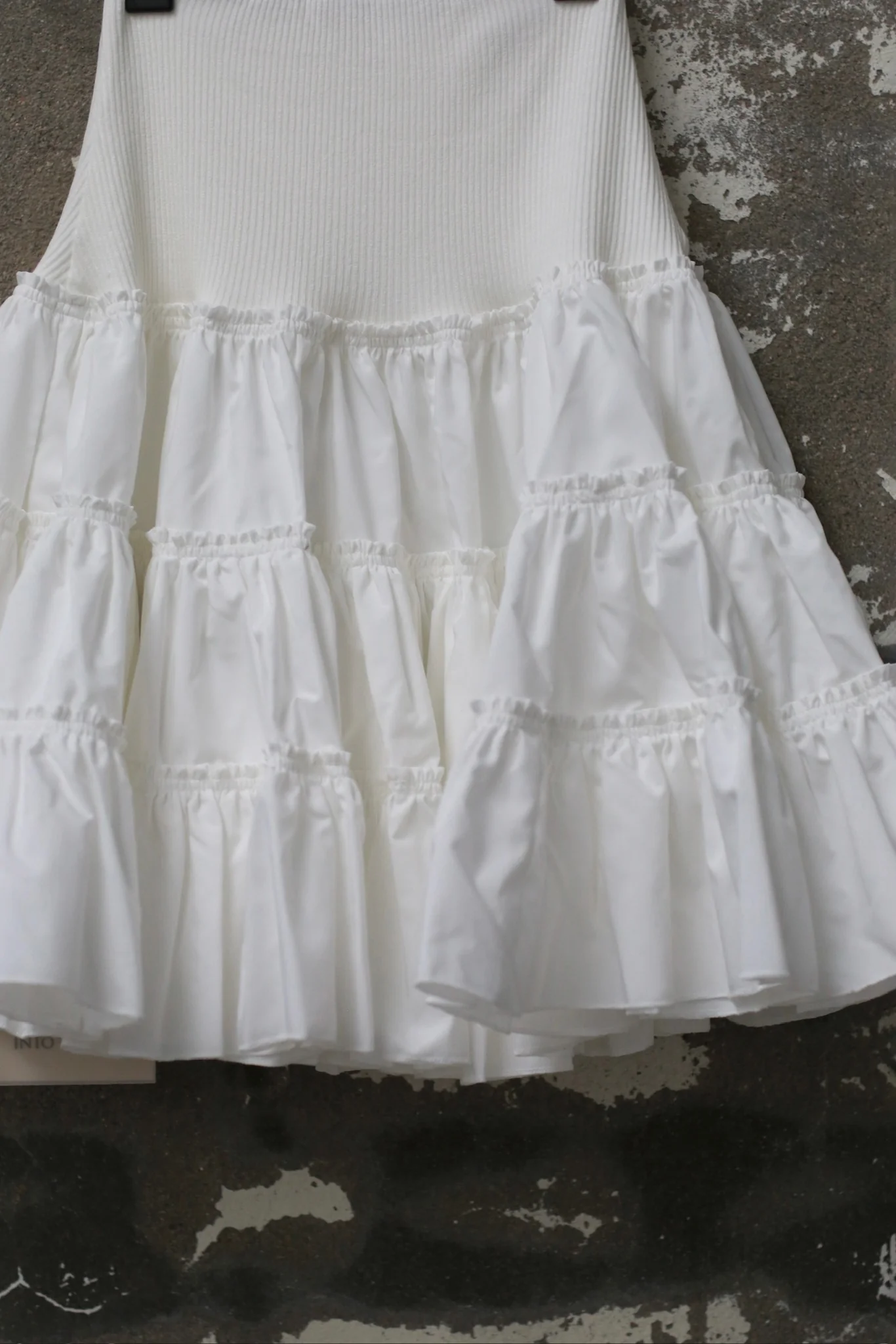 INTO THE EAST 25 Autumn/Winter Layered Short Skirt ITE-E1DGAW070WT21SK-BAI White - Image 2